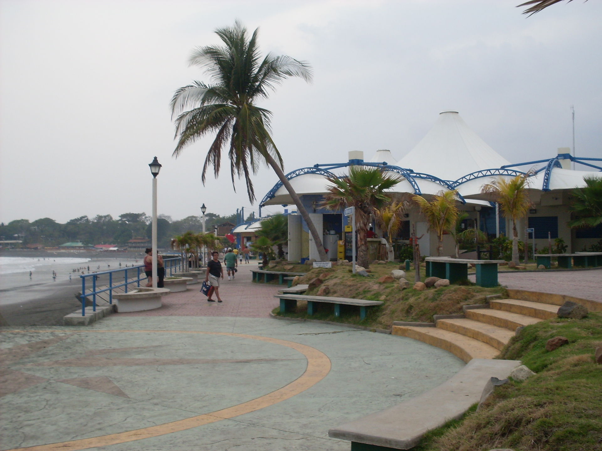 Malecón del Puerto de La Libertad, El Salvador.
