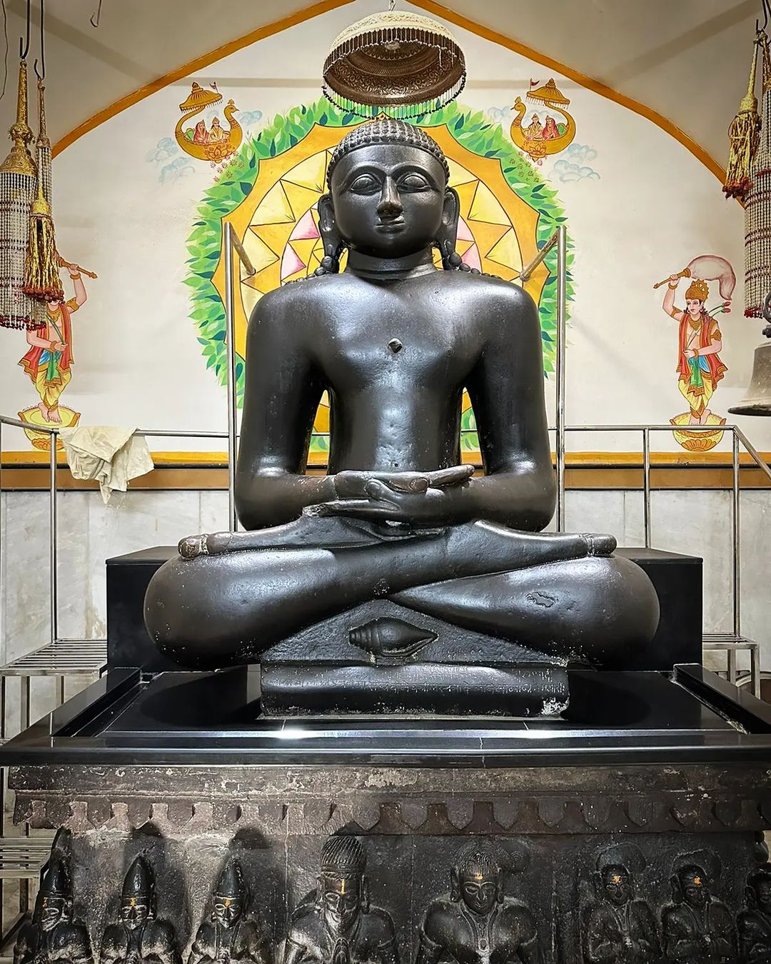 Neminath Tirthankar Jintur Nemigiri Digambar Jain Mandir Mahara…