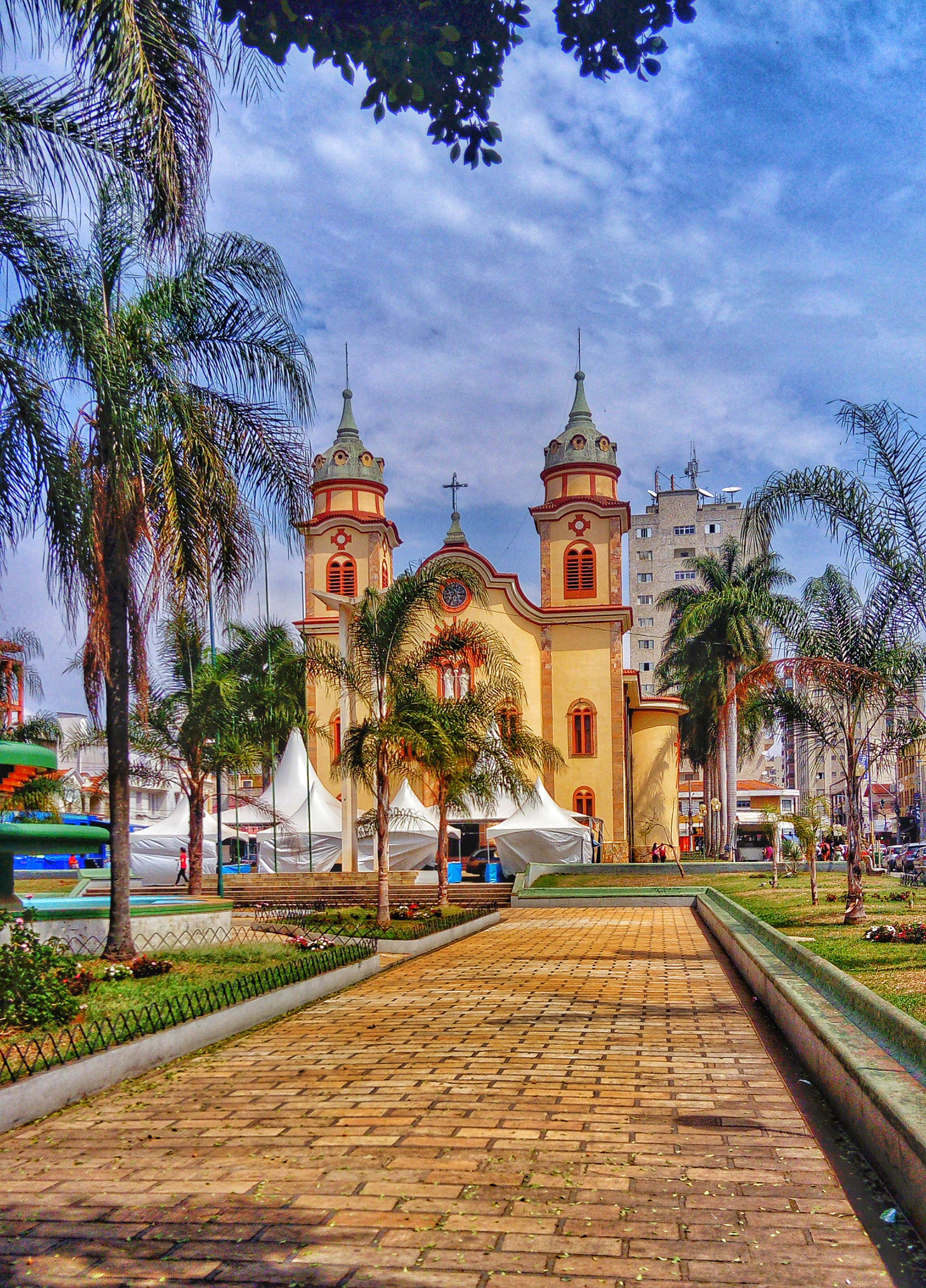 Igreja no centro de Alfenas.