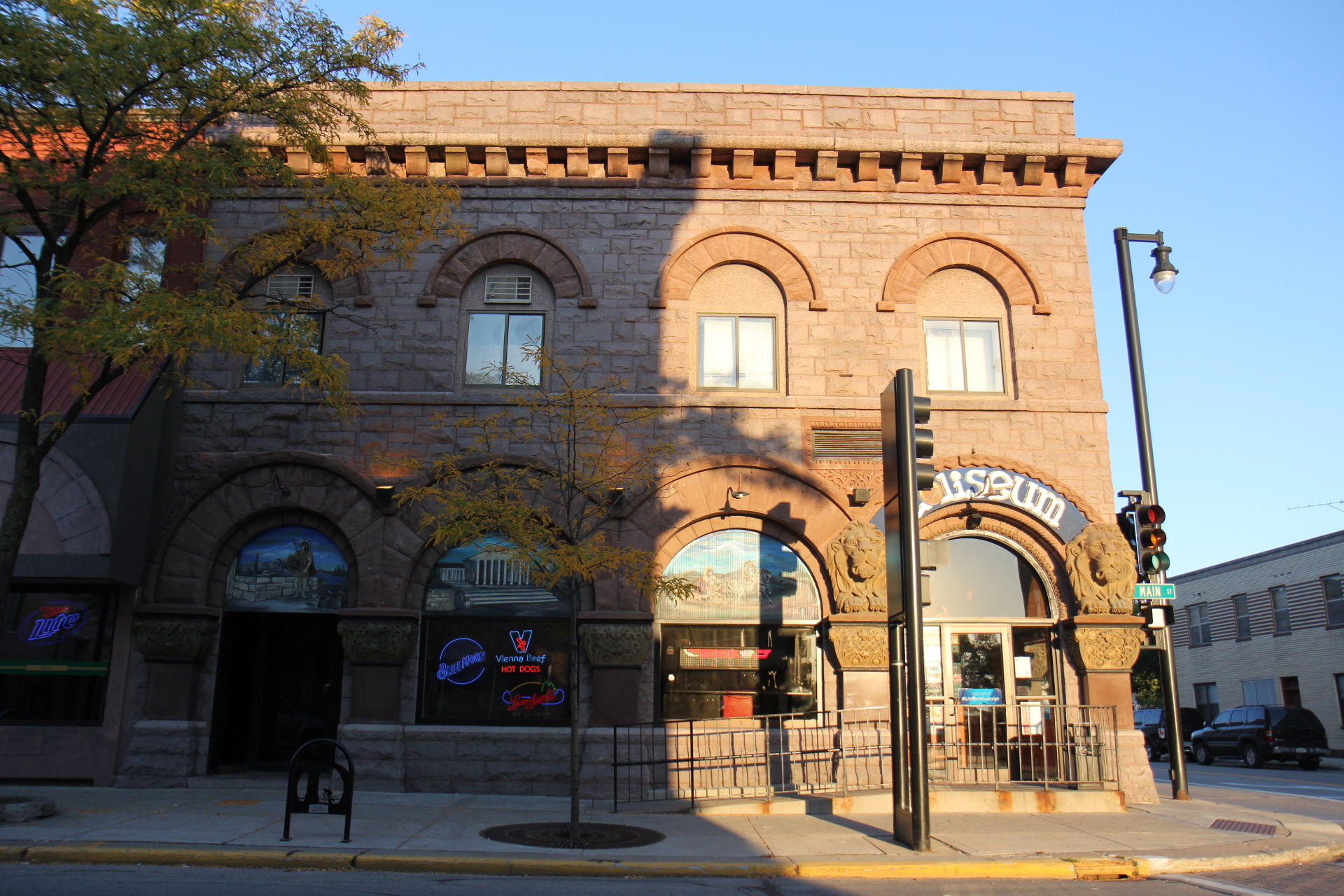 The Coliseum Sports Bar and Grill, a contributing property in t…