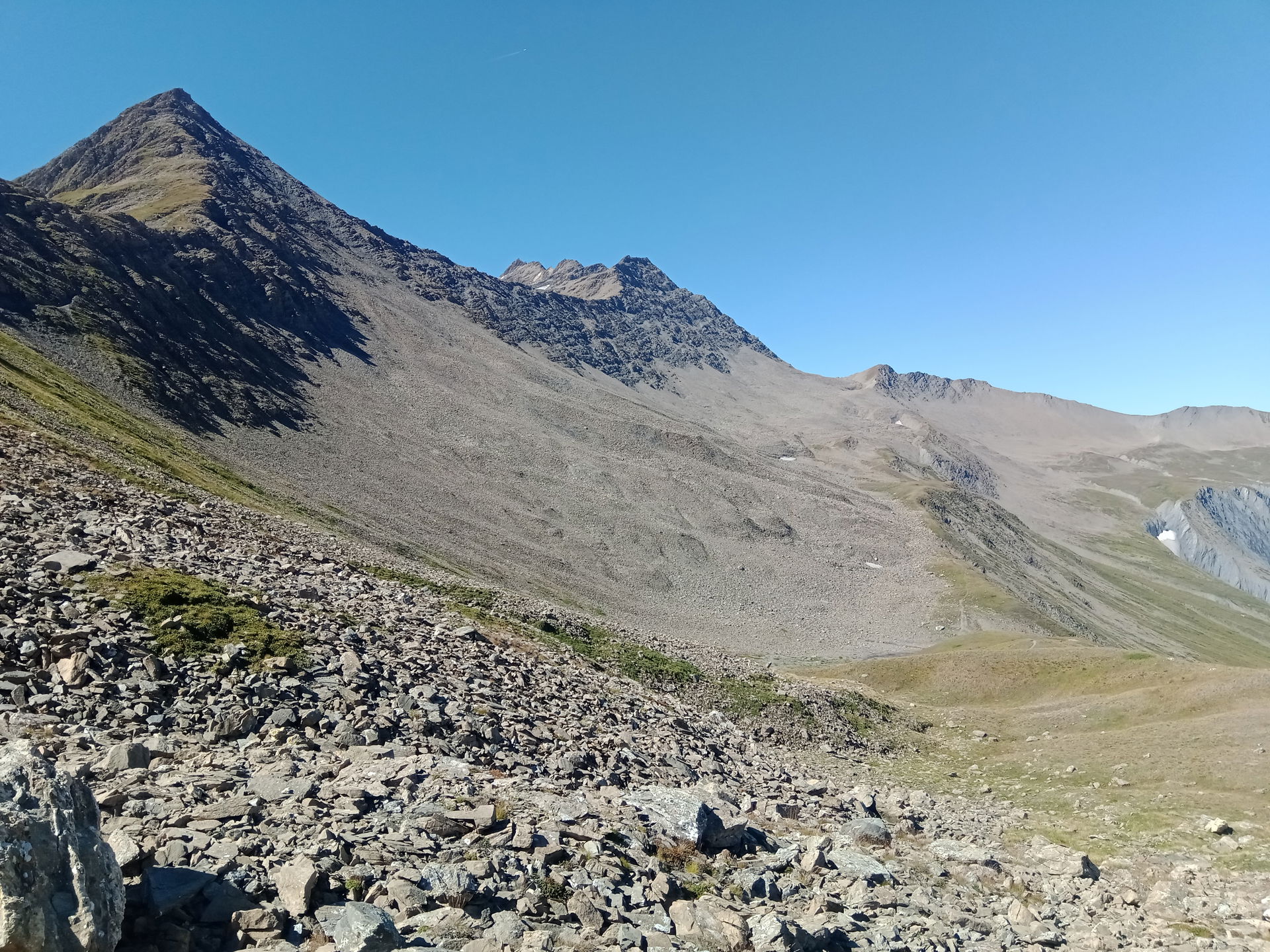 Éboulis de la montagne de la Seigne depuis le vallon de la Lex …
