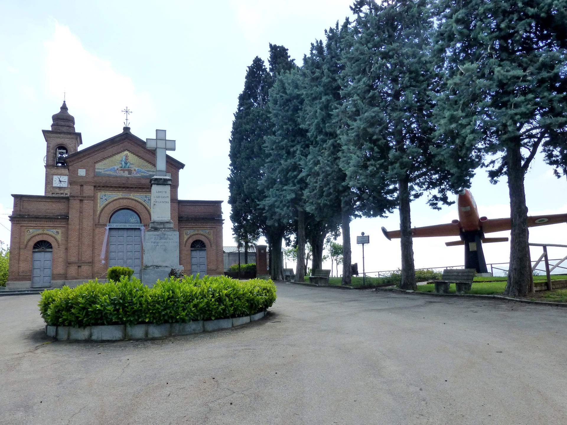 This is a photo of a monument which is part of cultural heritag…