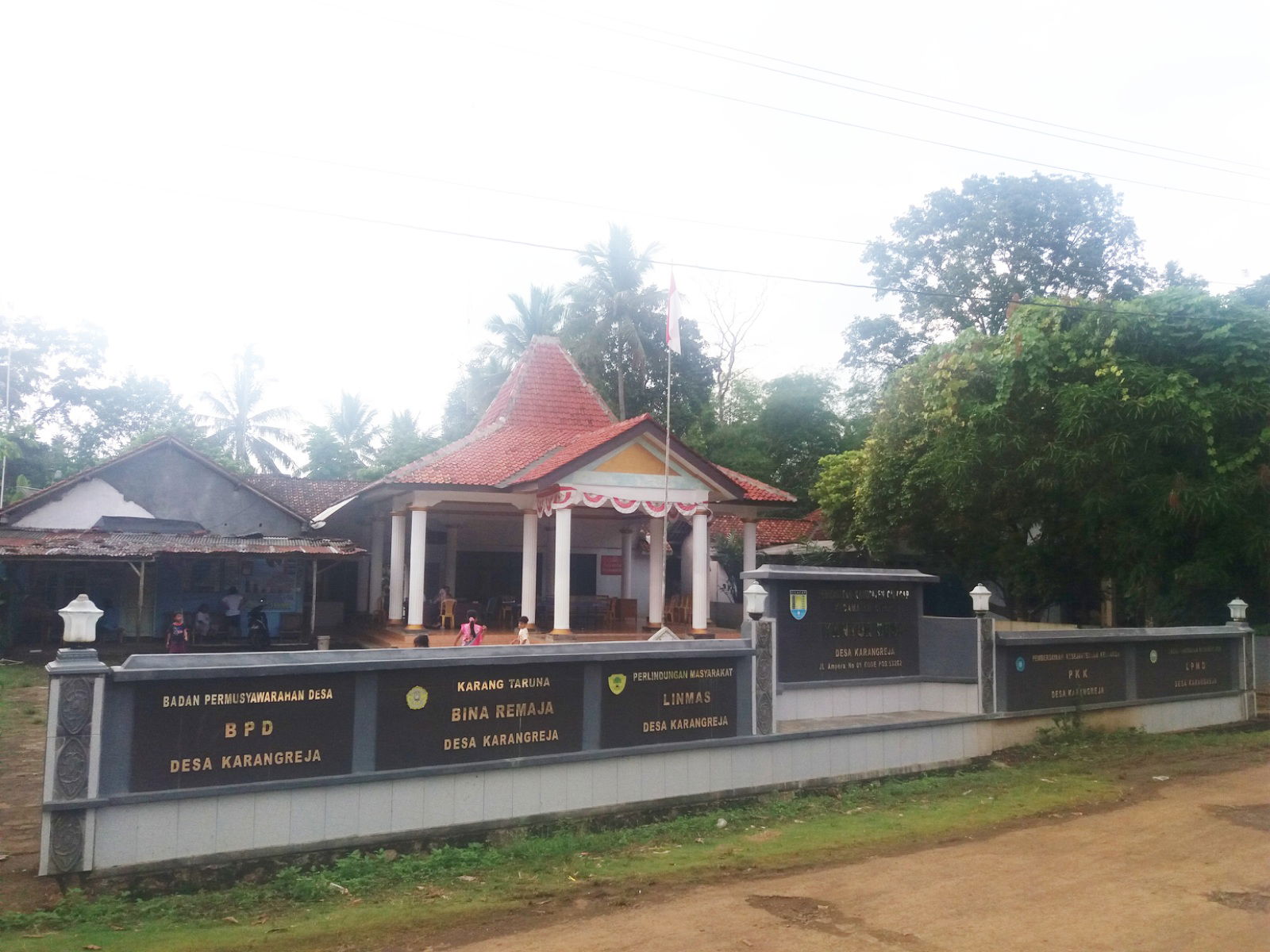Kantor Pemerinthan Desa