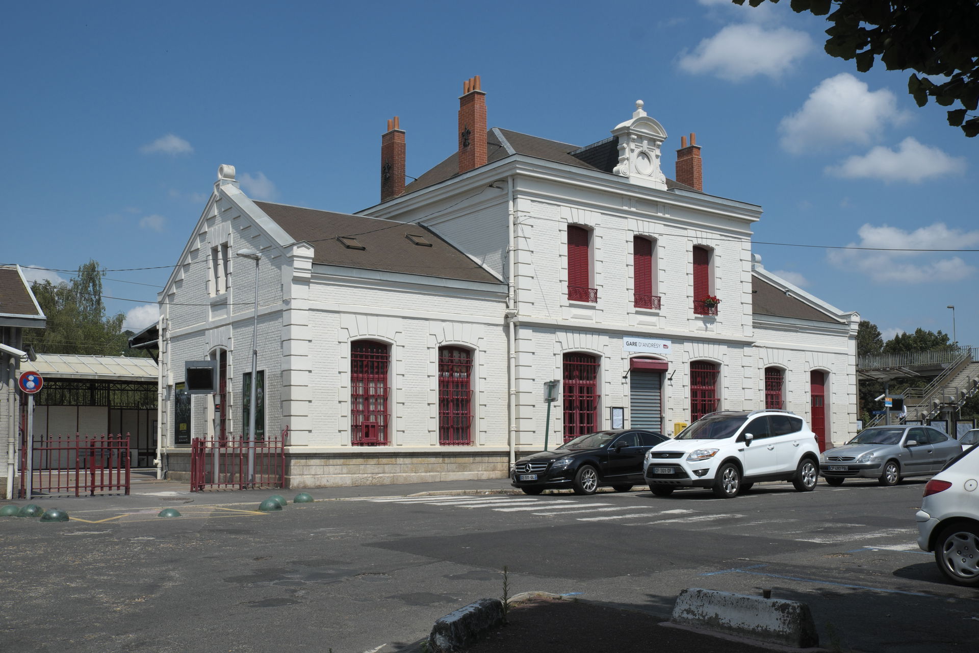 Bahnhof in Andrésy im Département Yvelines (Île-de-France/Frank…