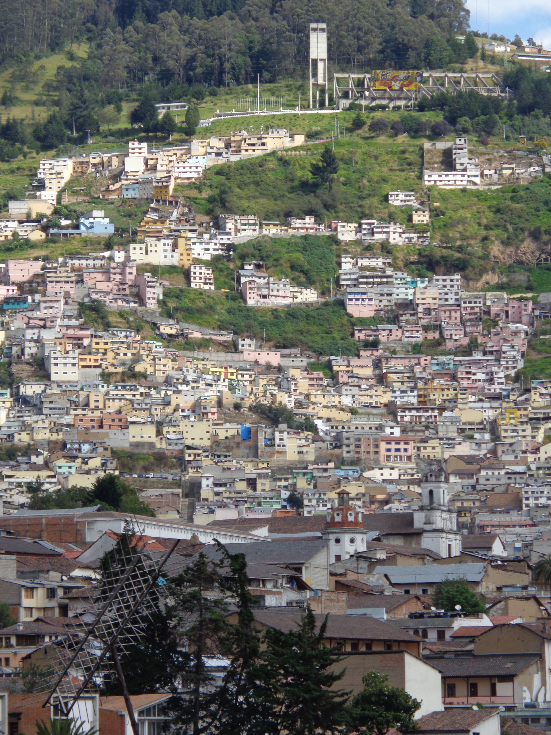 Panoramics views of El Panecillo, Quito
Calle Rocafuerte area. …