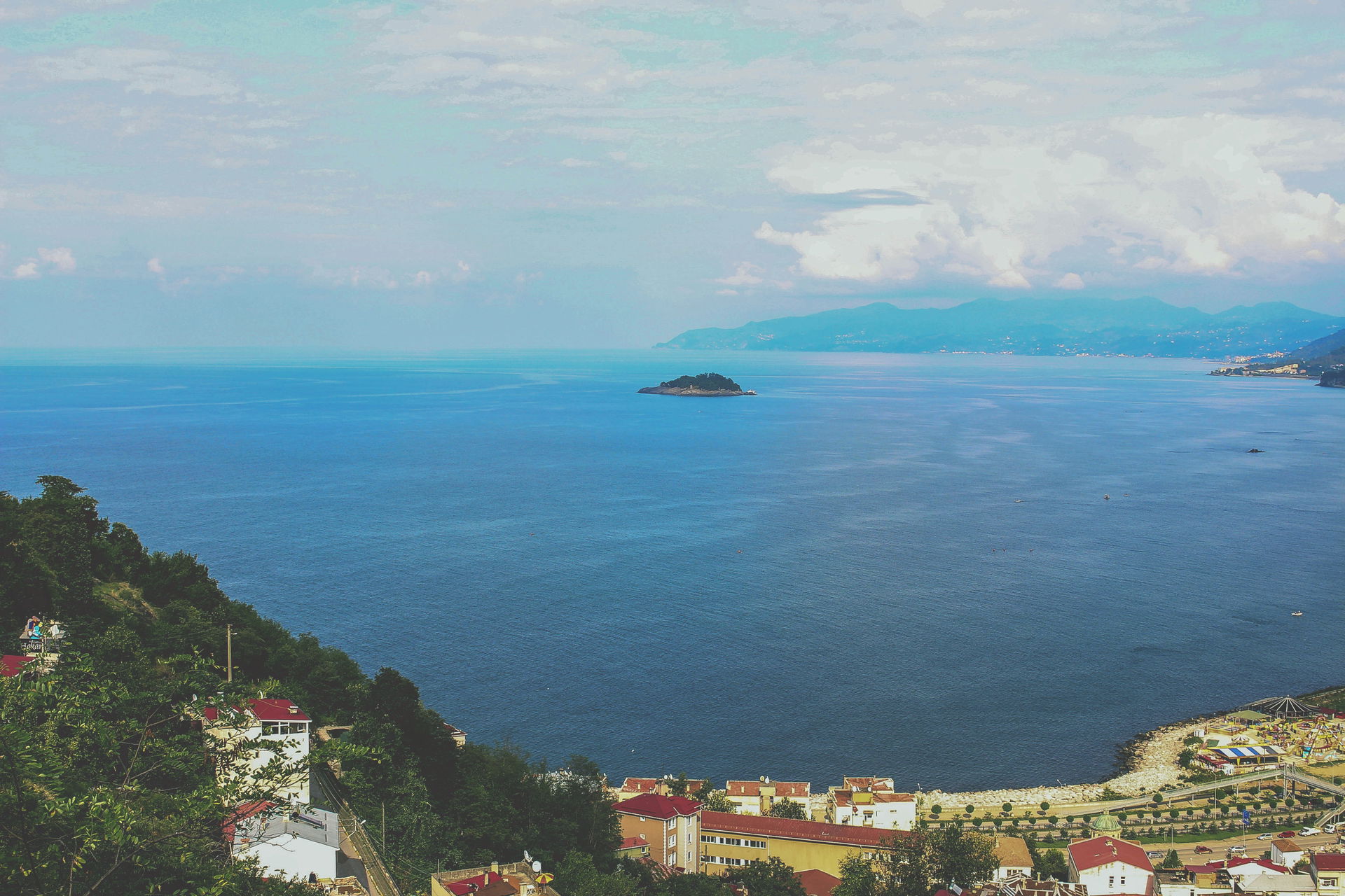 Giresun kalesinden Giresun adasına bakış.
Blick auf die Insel v…