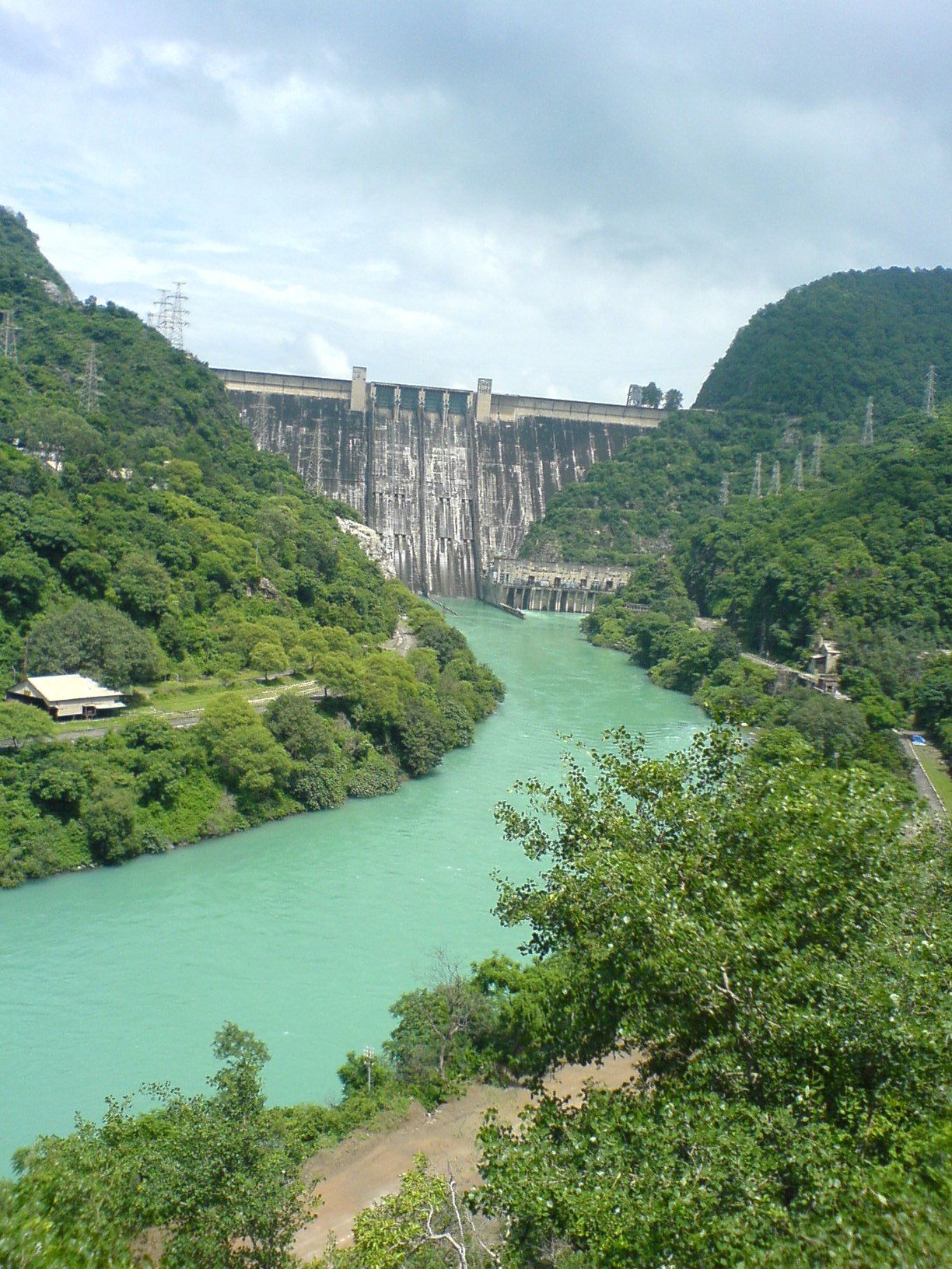 Bhakra Nangal Dam. Photo taken by Kawal Singh in 2008.
Source: …