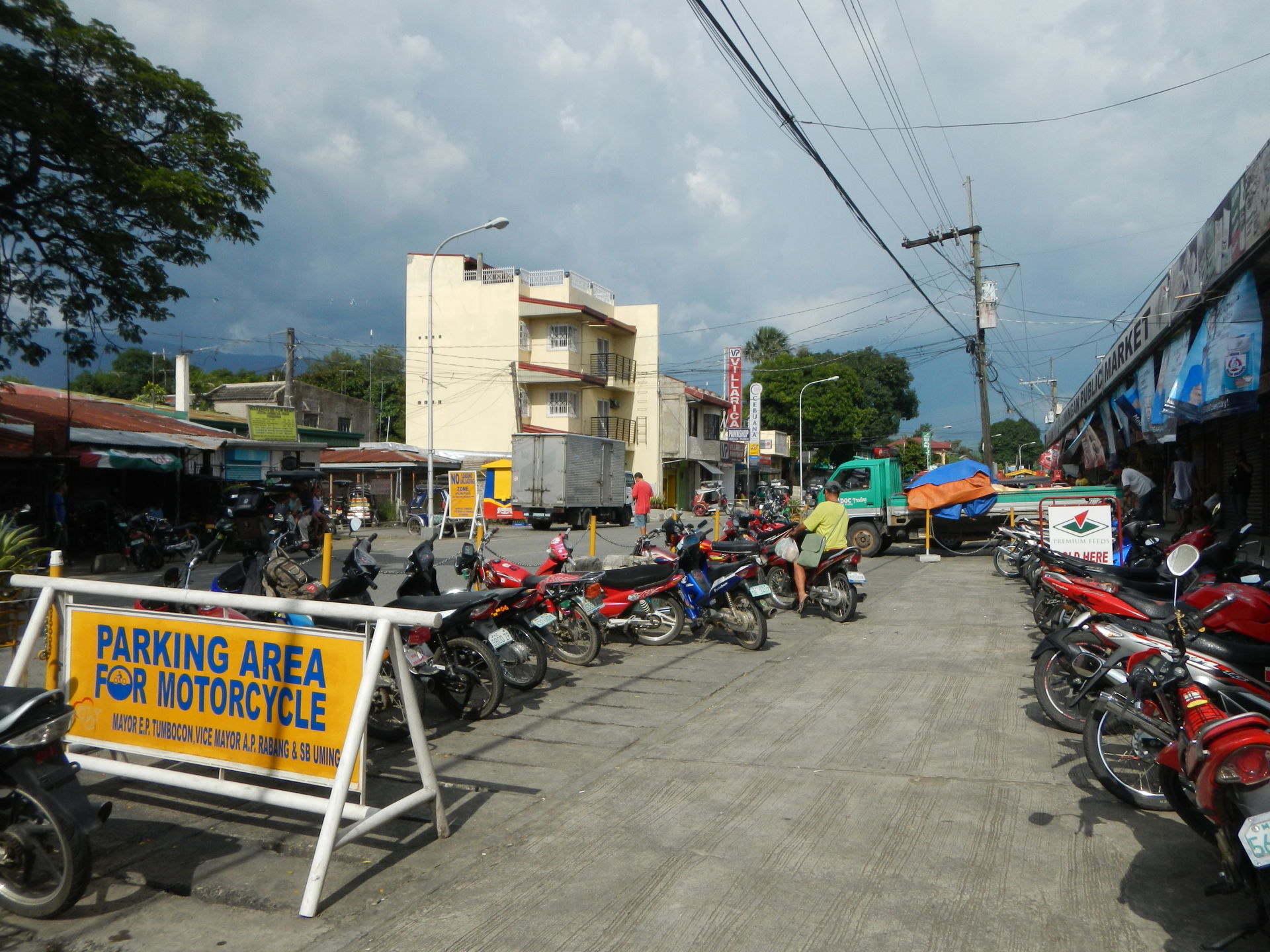 Umingan Public market, Centro and business center, jeepney, bus…