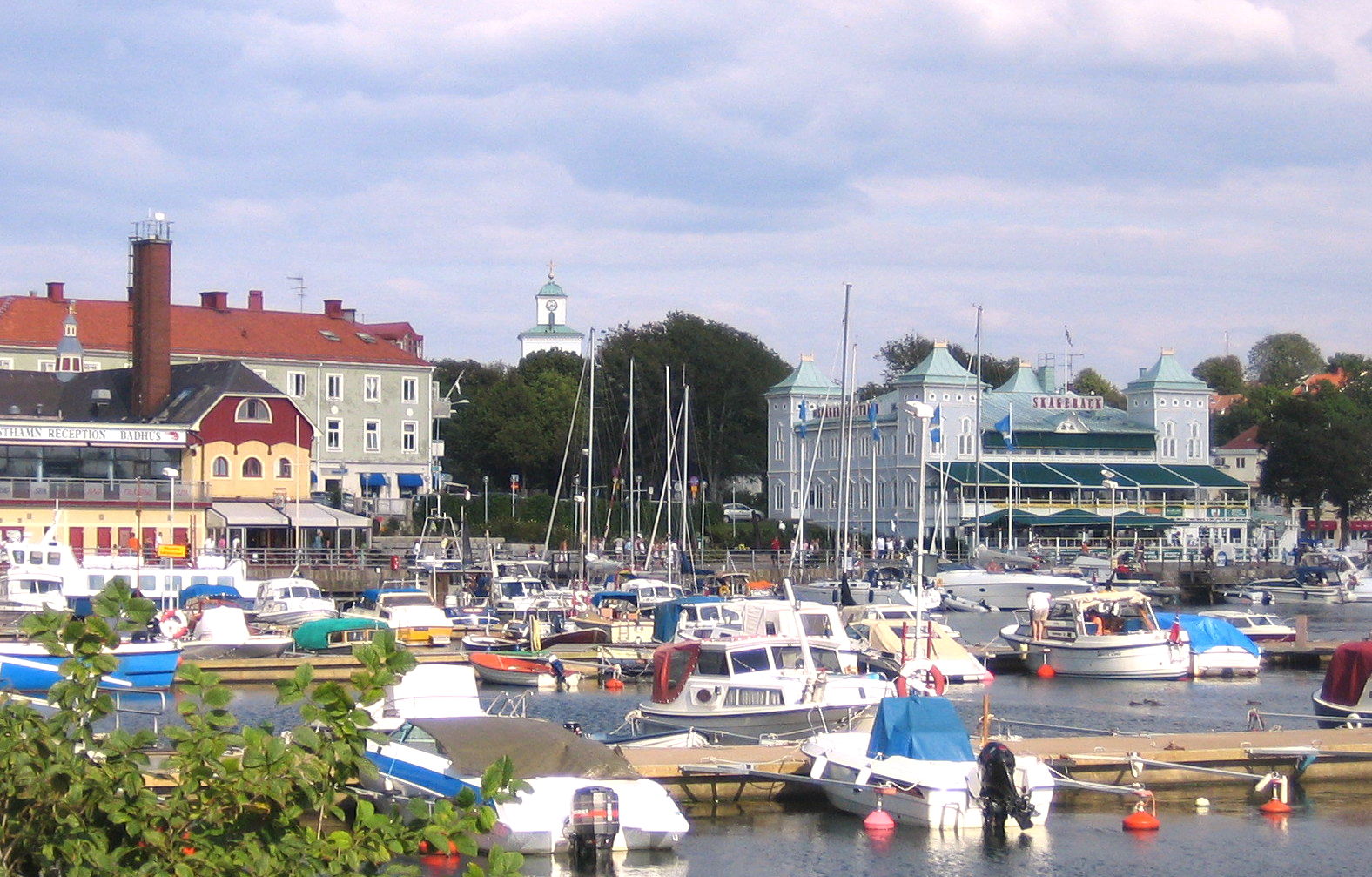 Picture of the south harbour in Strömstad.