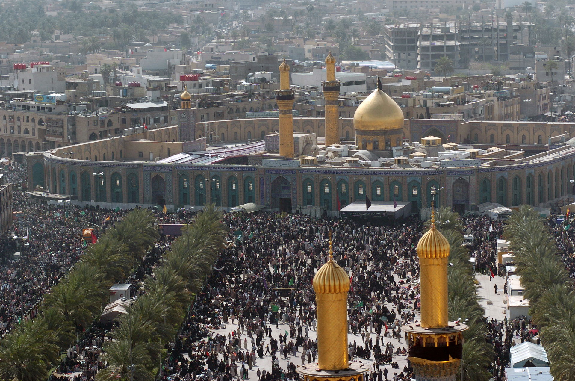 Millions of Shia Muslims gather around the Husayn Mosque in Kar…