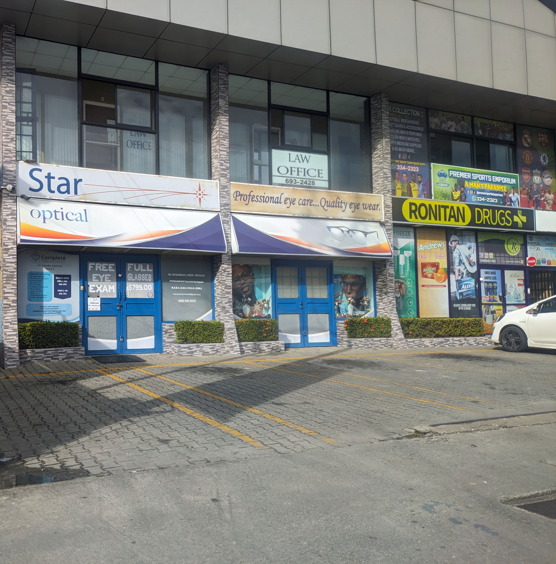Star optical and Ronitan drugs on Munroe Road in Cunupia, Trini…