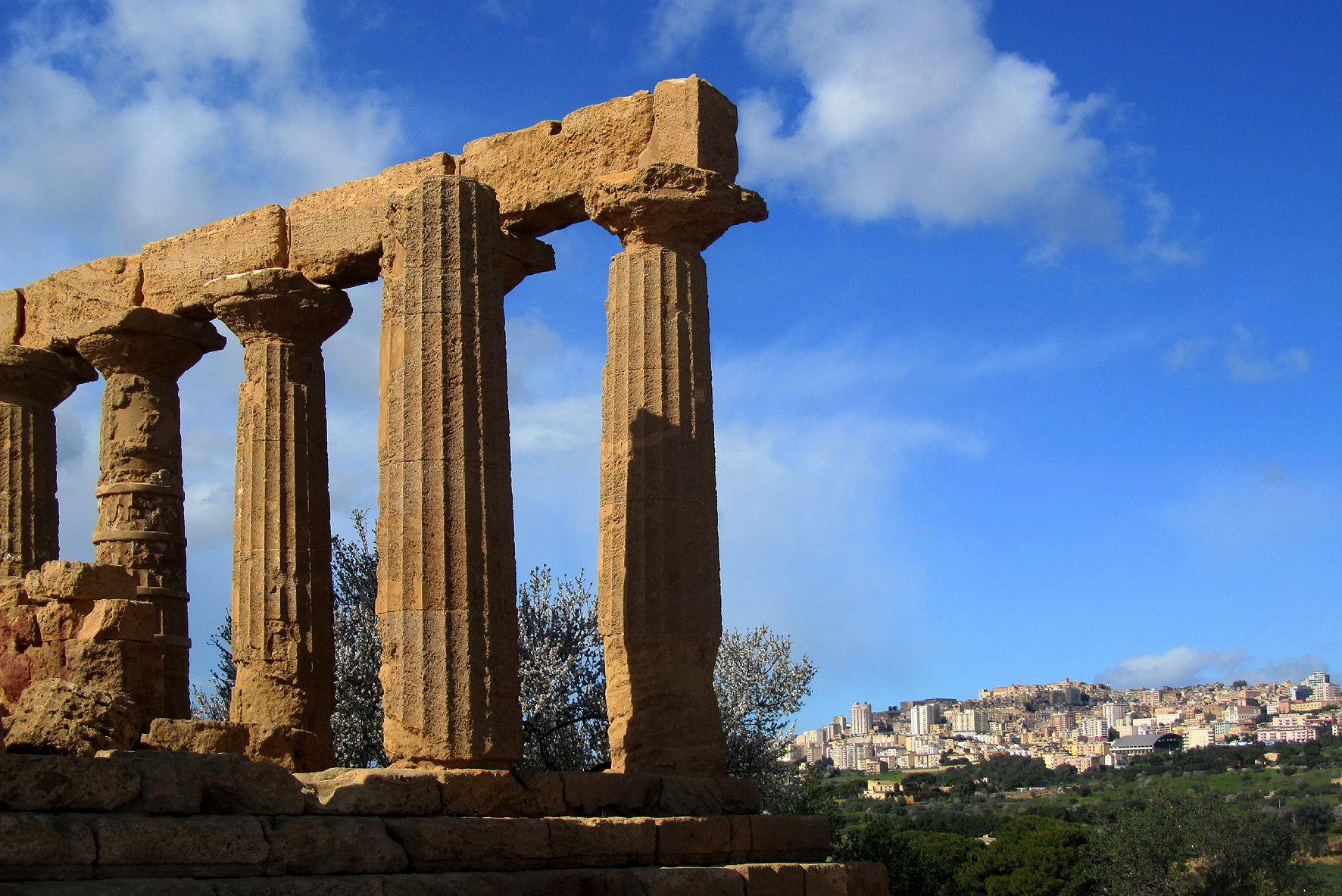 Heratempel, auch Tempel der Hera Lakinia (oder Iuno Lacinia) ge…