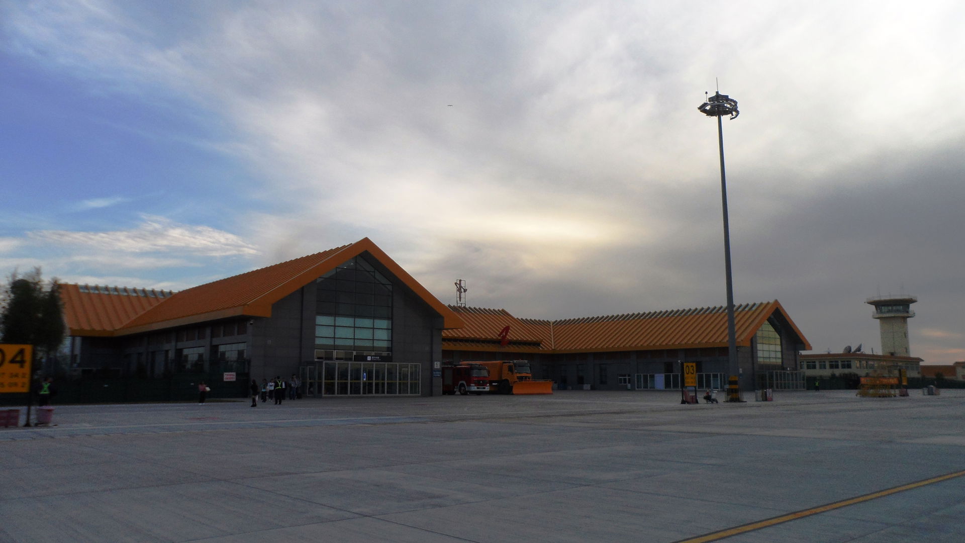Zhongwei Shapotou Airport