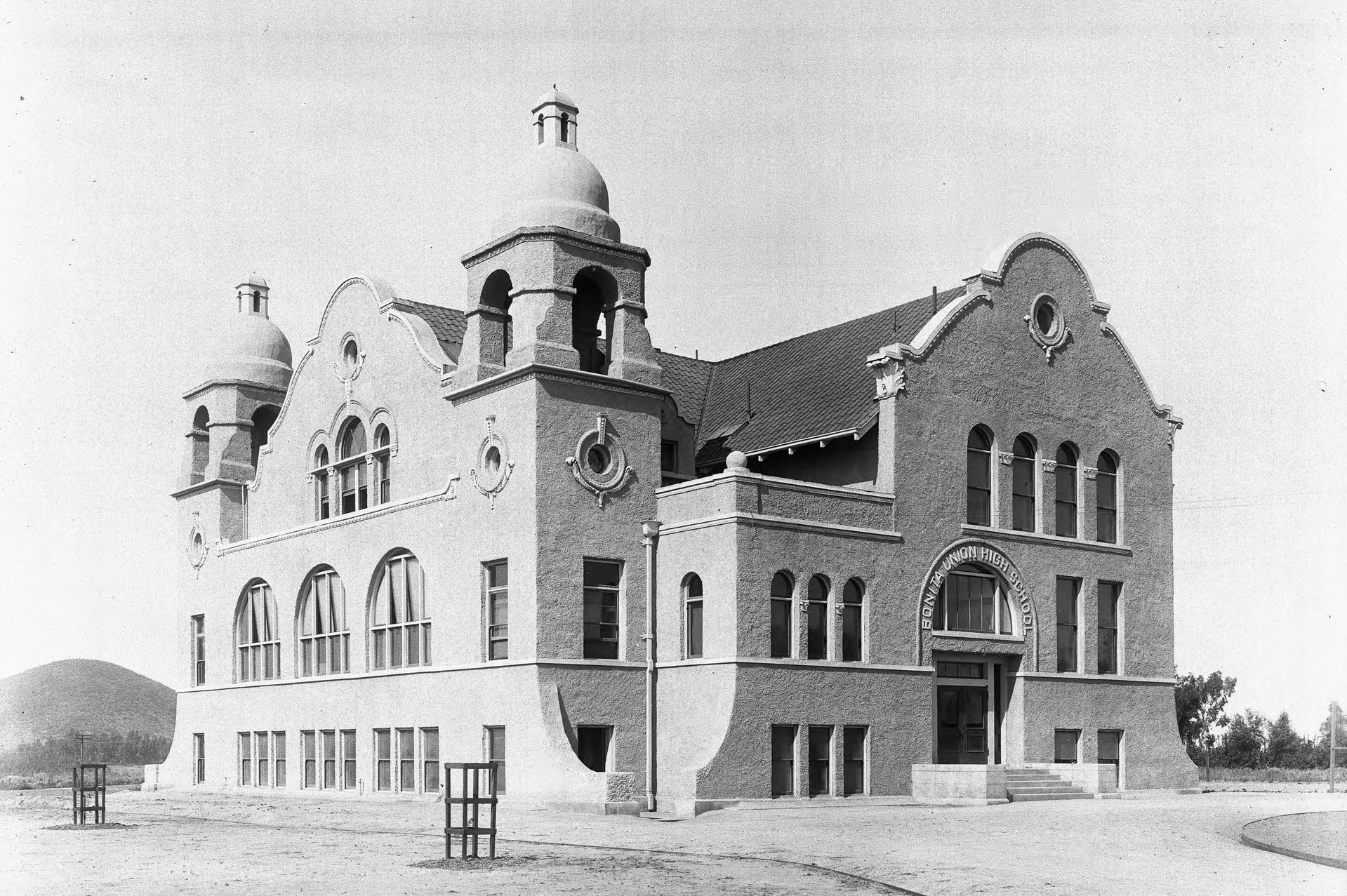 Exterior view of the Bonita Union high School serving two citie…