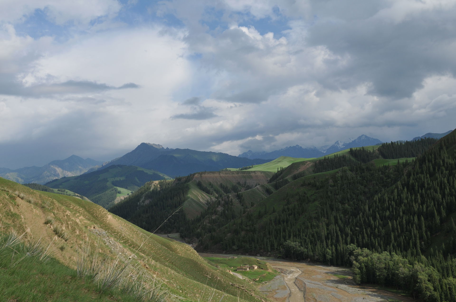 中国新疆昌吉回族自治州  China  Xinjiang Changji Hui Autonomous Prefecture …
