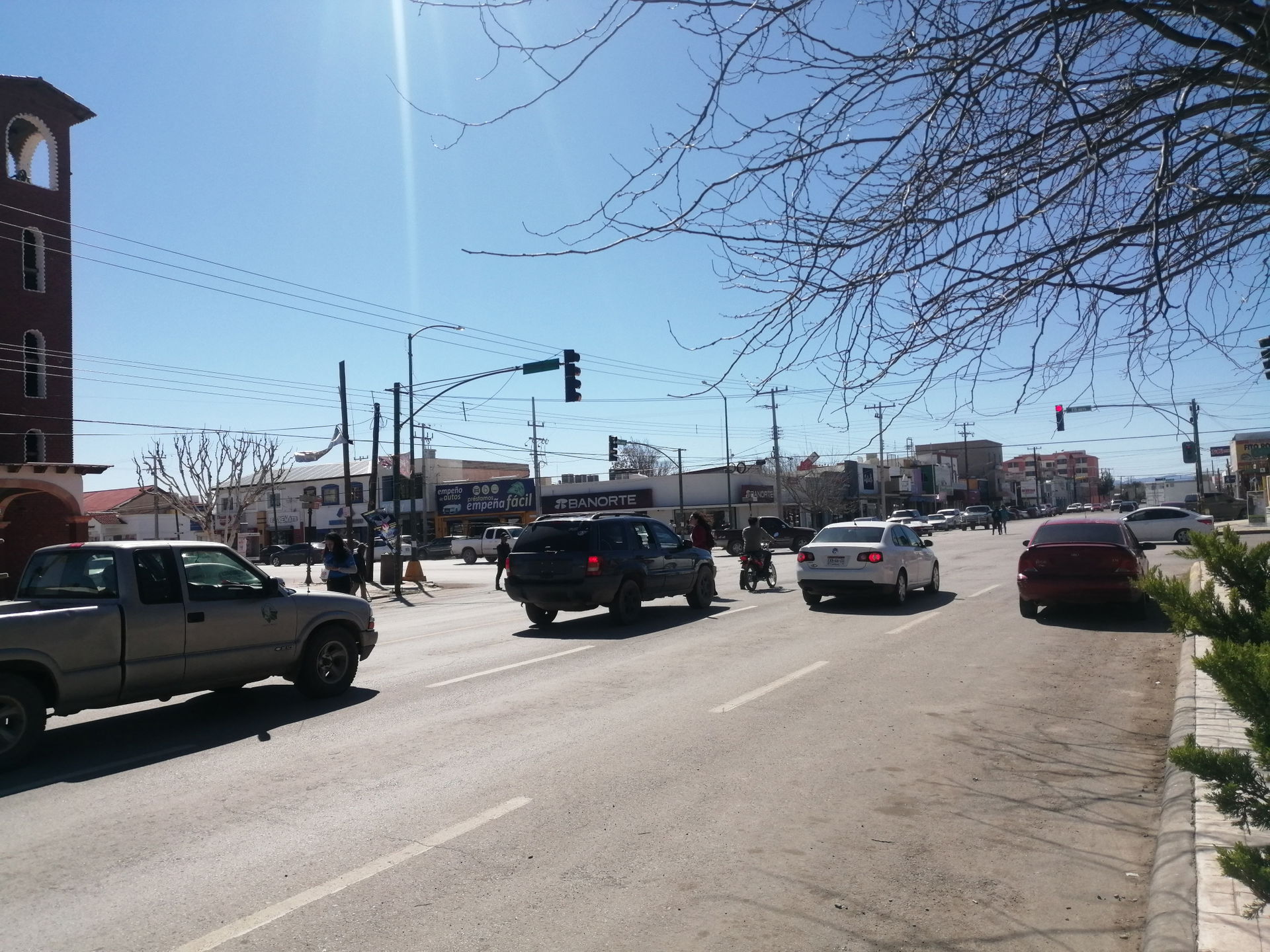 Crossing of the Benito Juarez avenue and 5 de Mayo avenue in Nu…