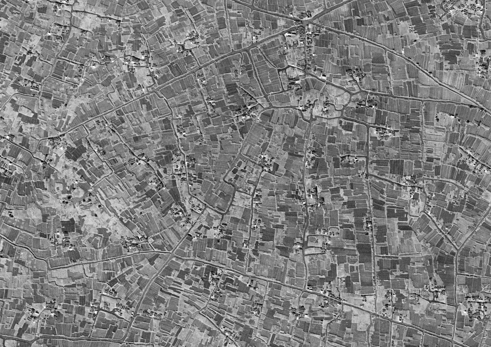 1969年桐乡市河山镇五泾村卫星地图,中心位置为俞家湾桑基鱼塘。