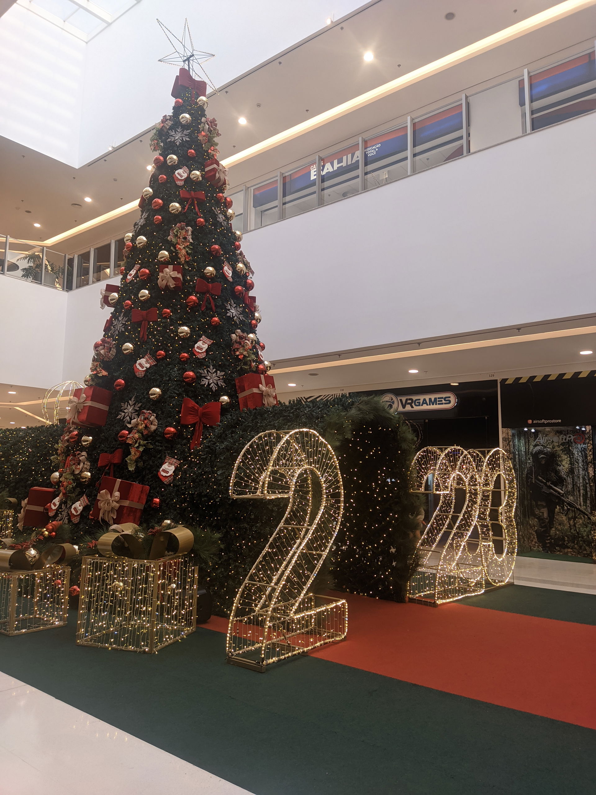 Árvore de Natal no Praça Nova Araçatuba