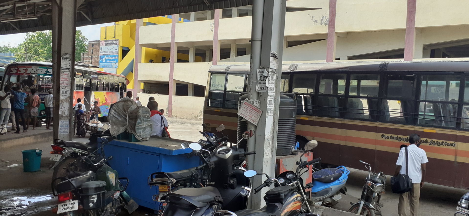 Inside view of Kovilpatti Bus Stand
