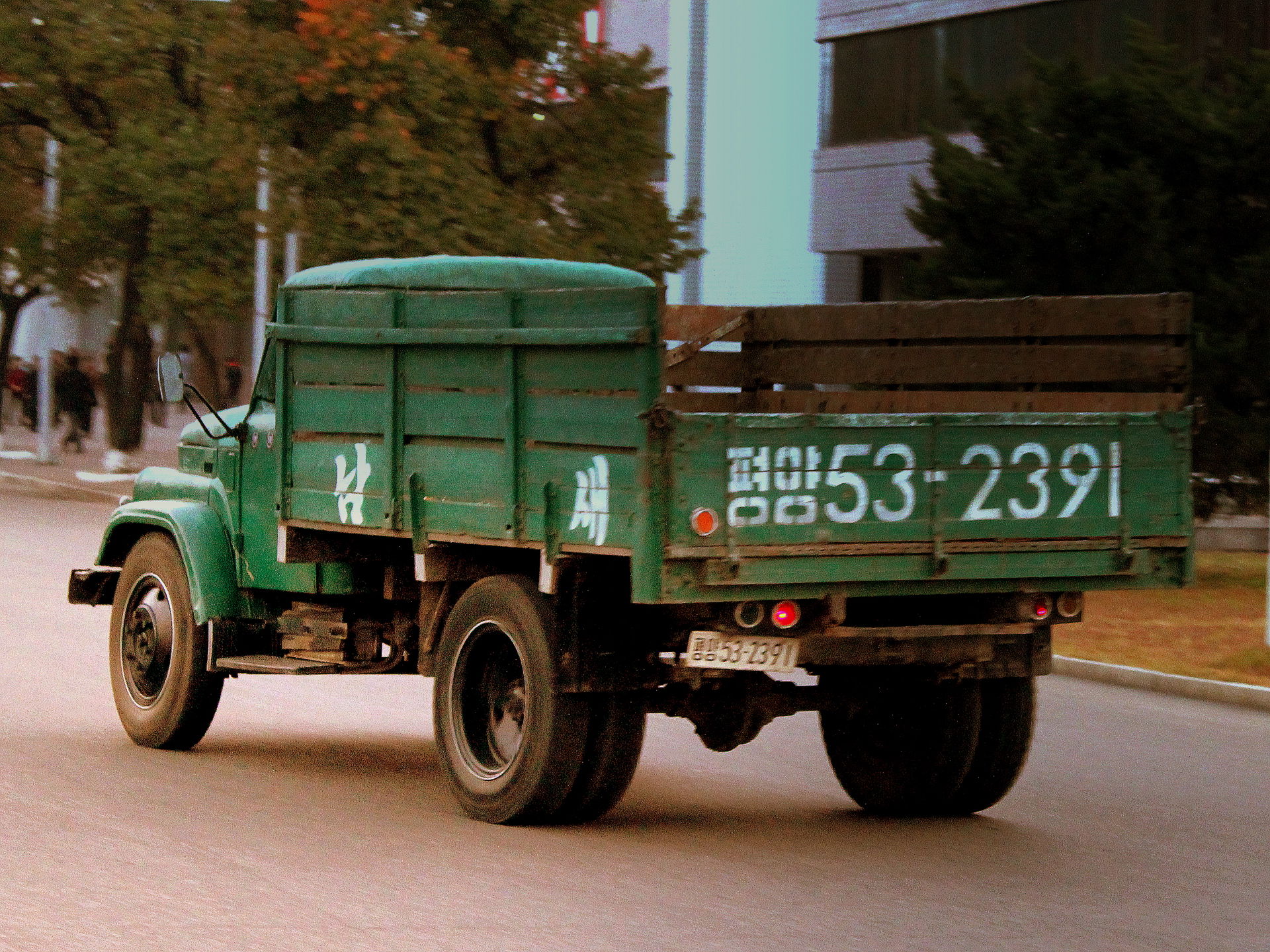 SUNGRI 58 NORTH KOREAN TRUCK (BASED ON A RUSSIAN DESIGN)IN PYON…