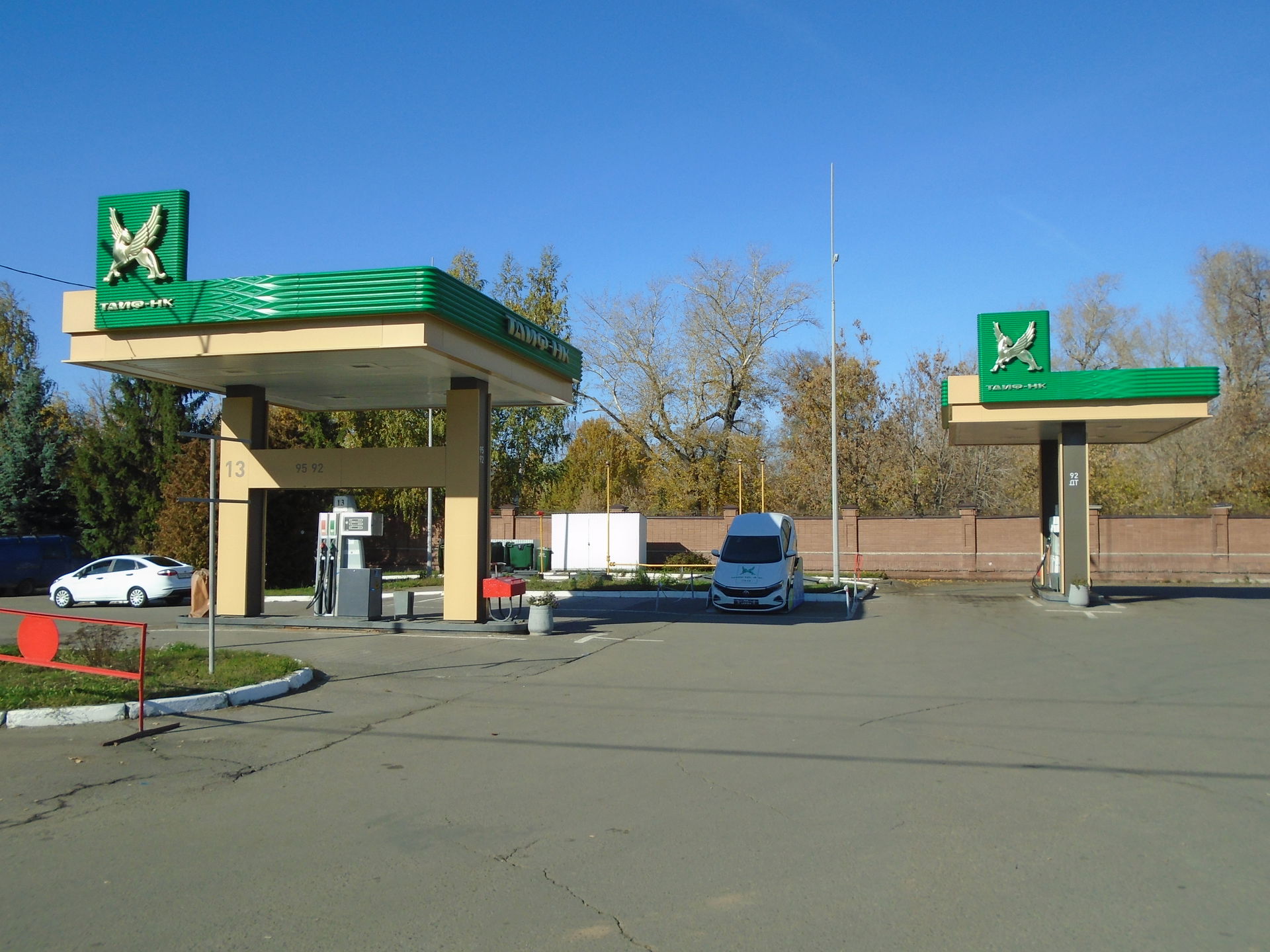 Автозаправка «ТАИФ-НК», Казань, ул. Николая Ершова, д. 27А.