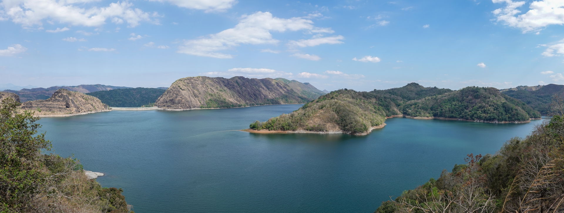 Idukki Reservoir and Dam panorama. Kurathi Mala (hill) to left…
