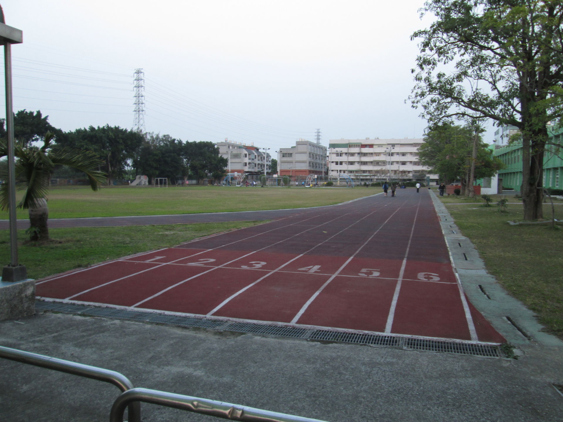 嘉義縣民雄鄉 東榮國小