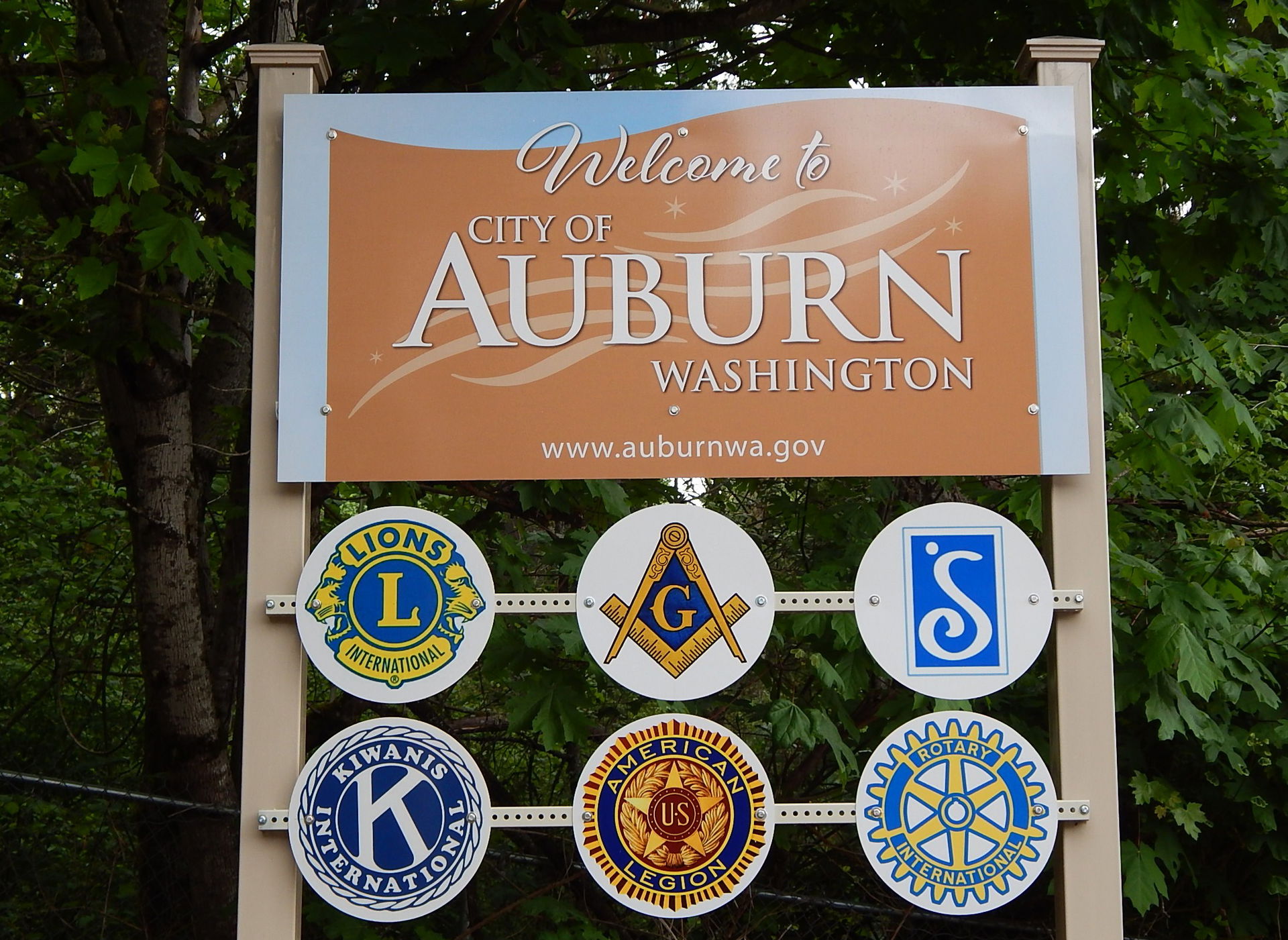 Welcome to Auburn, Washington sign near Evergreen Heights Eleme…