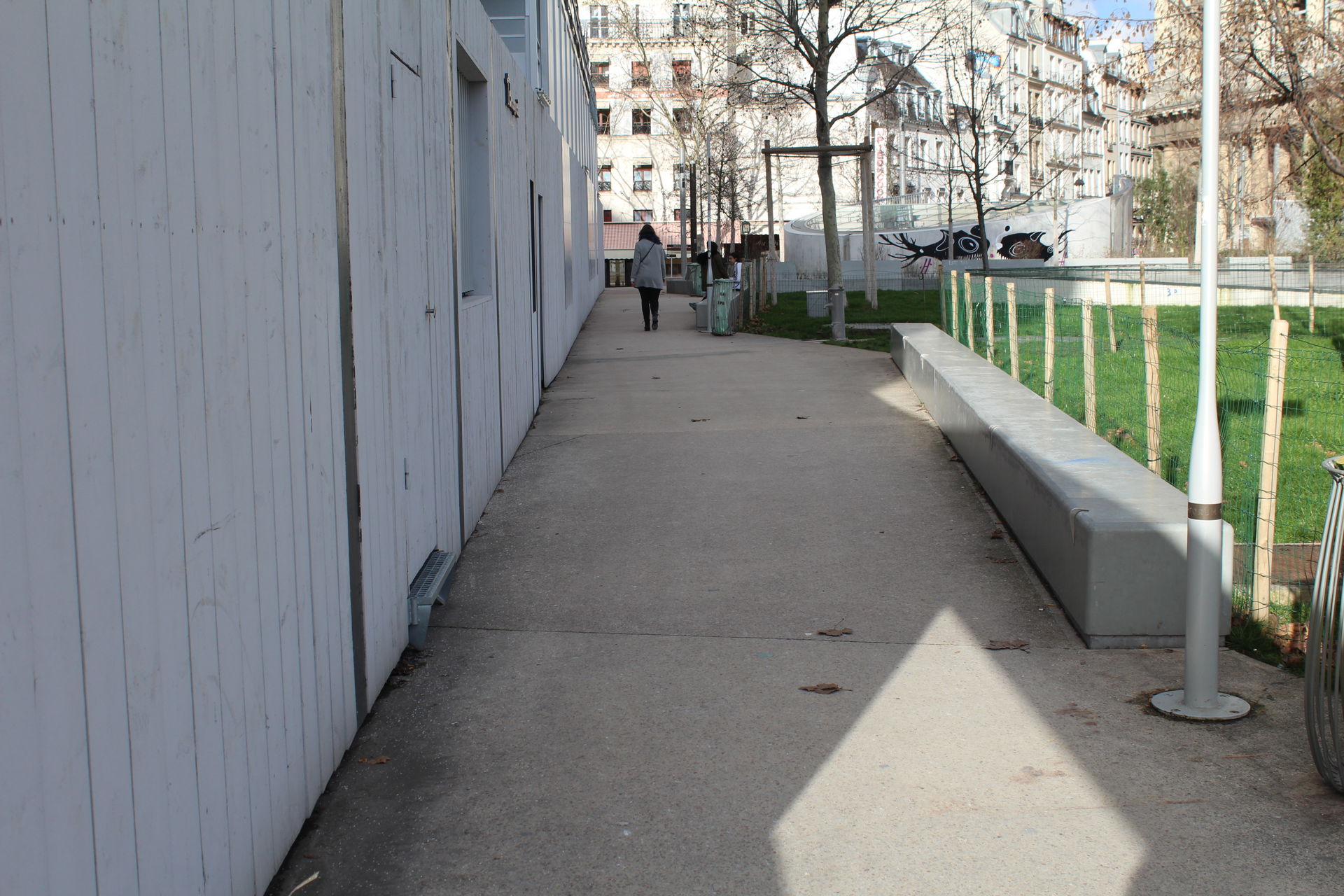 Allée Elsa-Triolet, Paris.