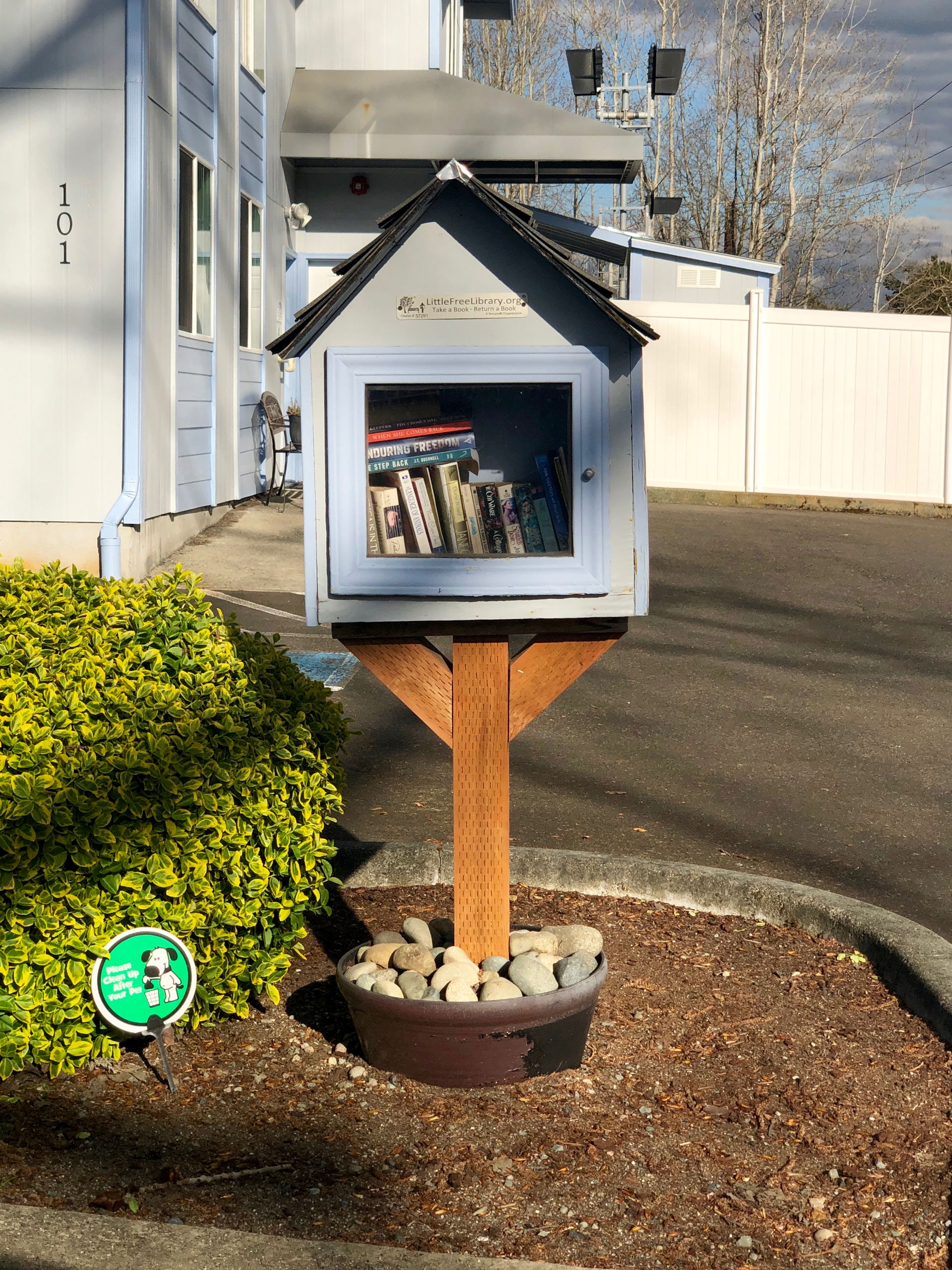 Algona, WA — Little Free Library