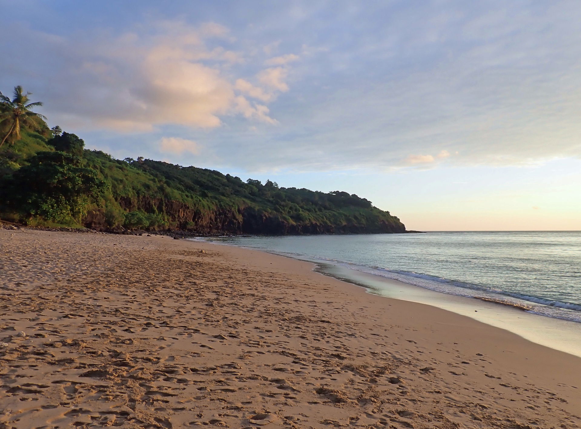 Plage de Mtsanga Fanou (commune d'Acoua), à Mayotte.