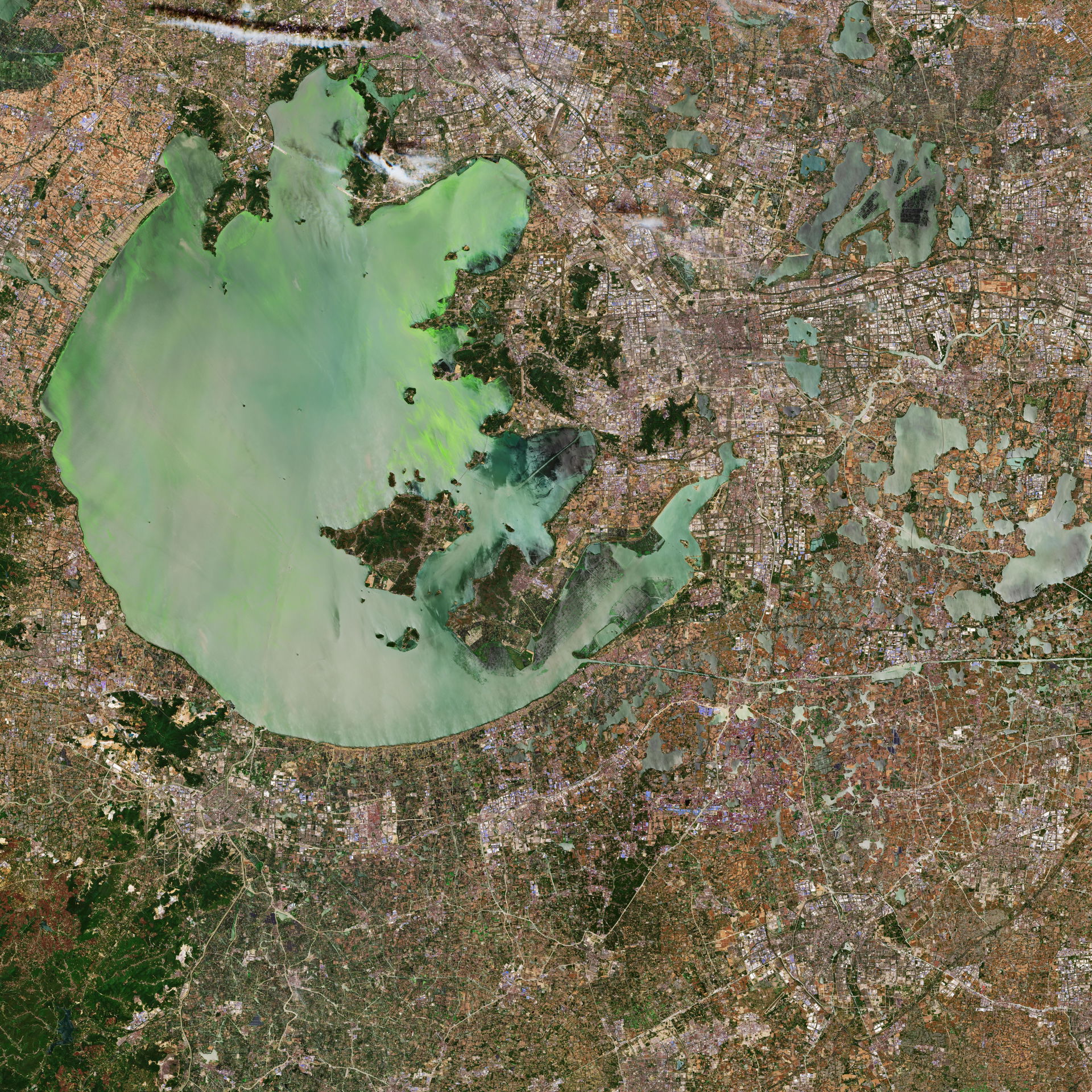 The Copernicus Sentinel-2 mission takes us over the Lake Tai, t…