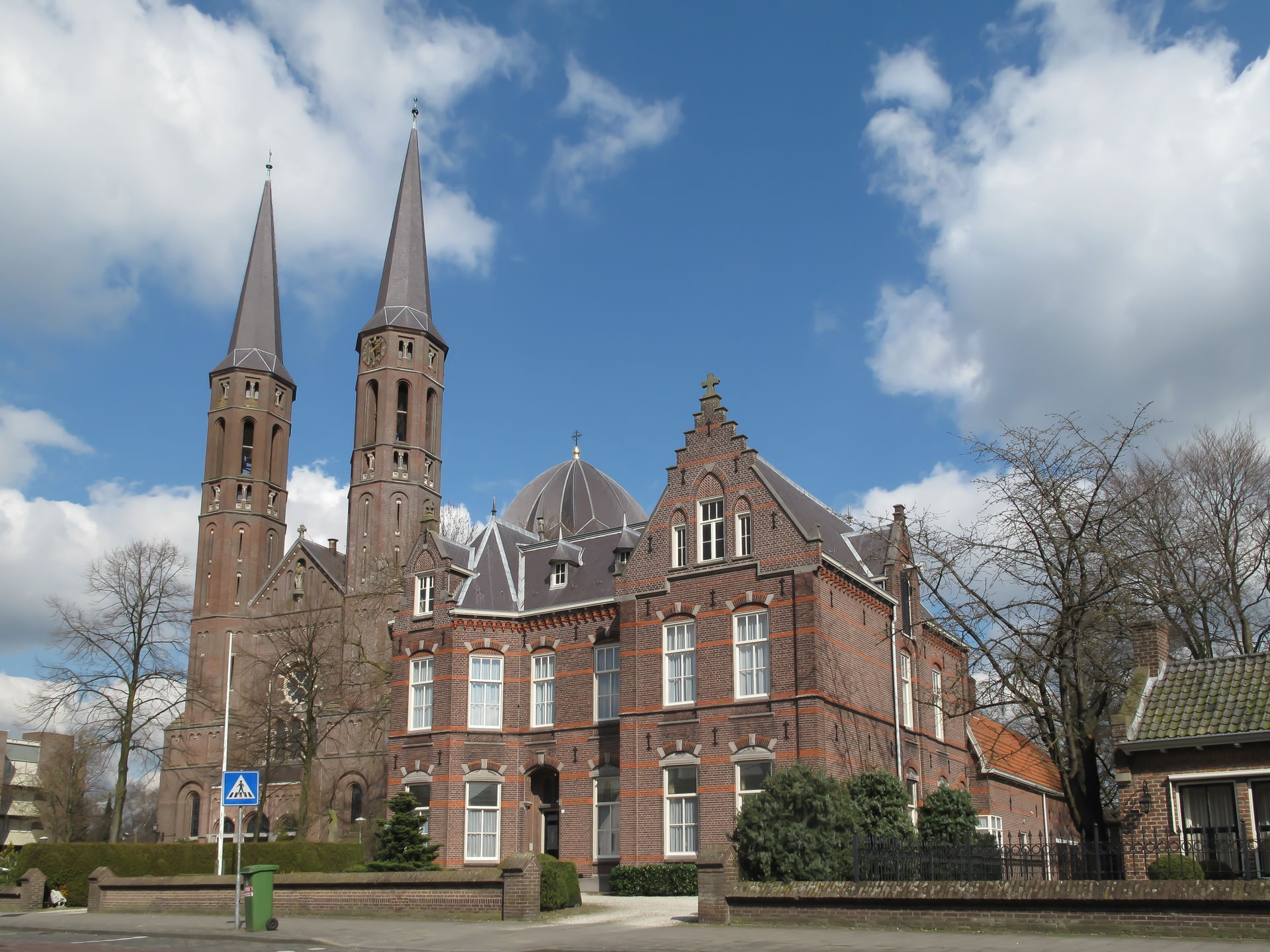 Uden, church: de Sint Petruskerk