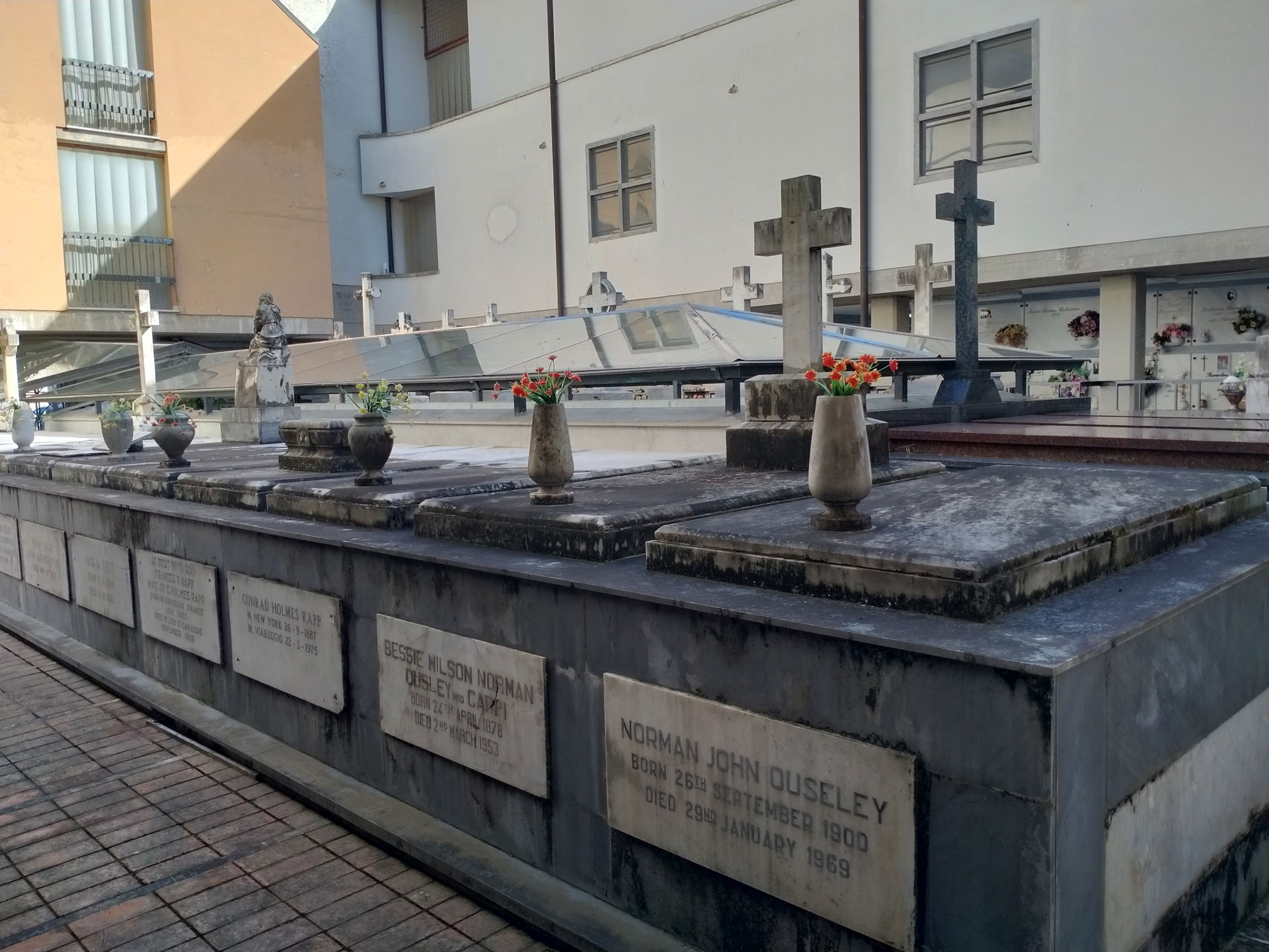 Resti del Cimitero Inglese di Viareggio