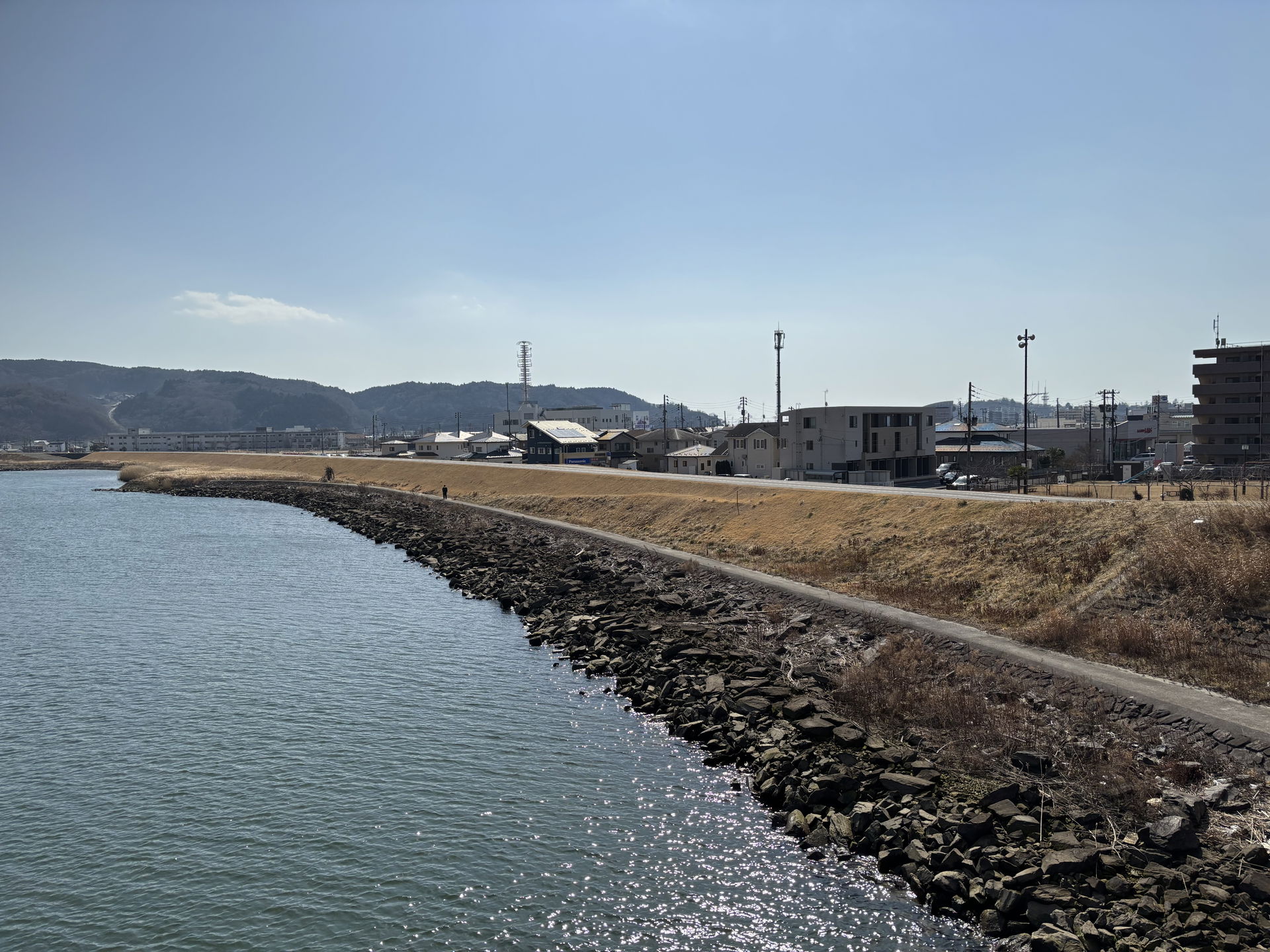 開北橋より石巻市石巻字水押近辺を2025年3月1日に撮影。