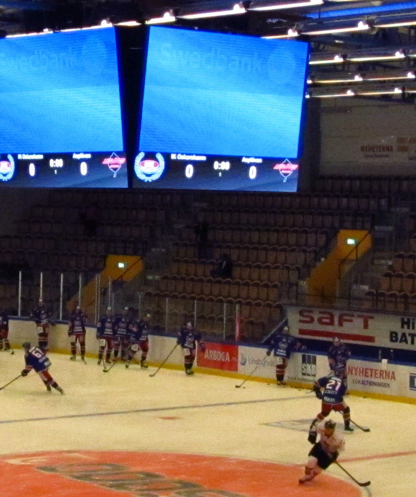 Arena Oskarshamn i september 2013 med nyinstallerad LED-skärm.