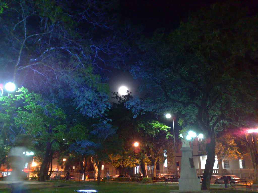 Lavras (Luar na Praça)