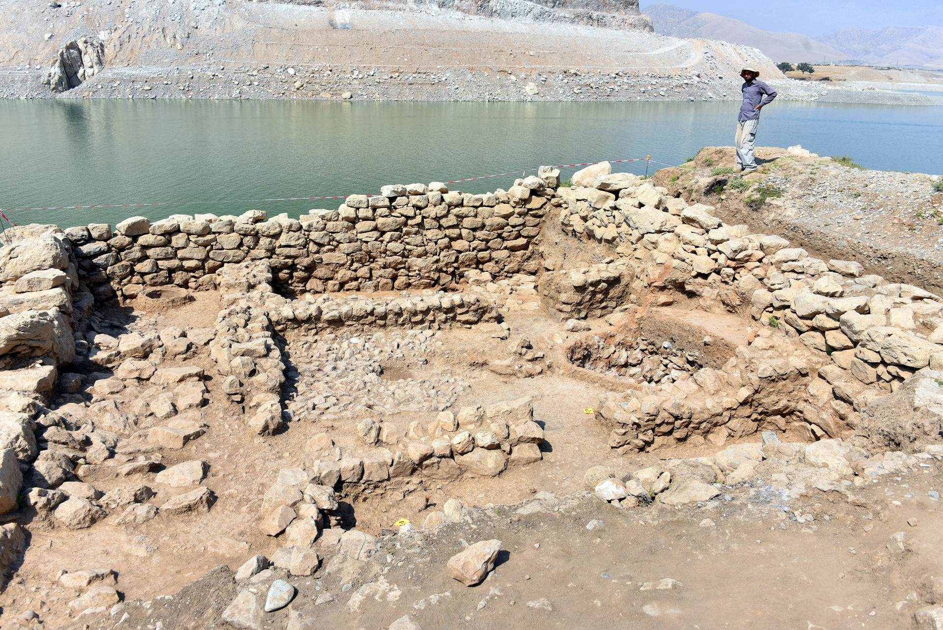 Excavations at Usu Aska of Darband-i Rania, Sulaymaniyah Govern…