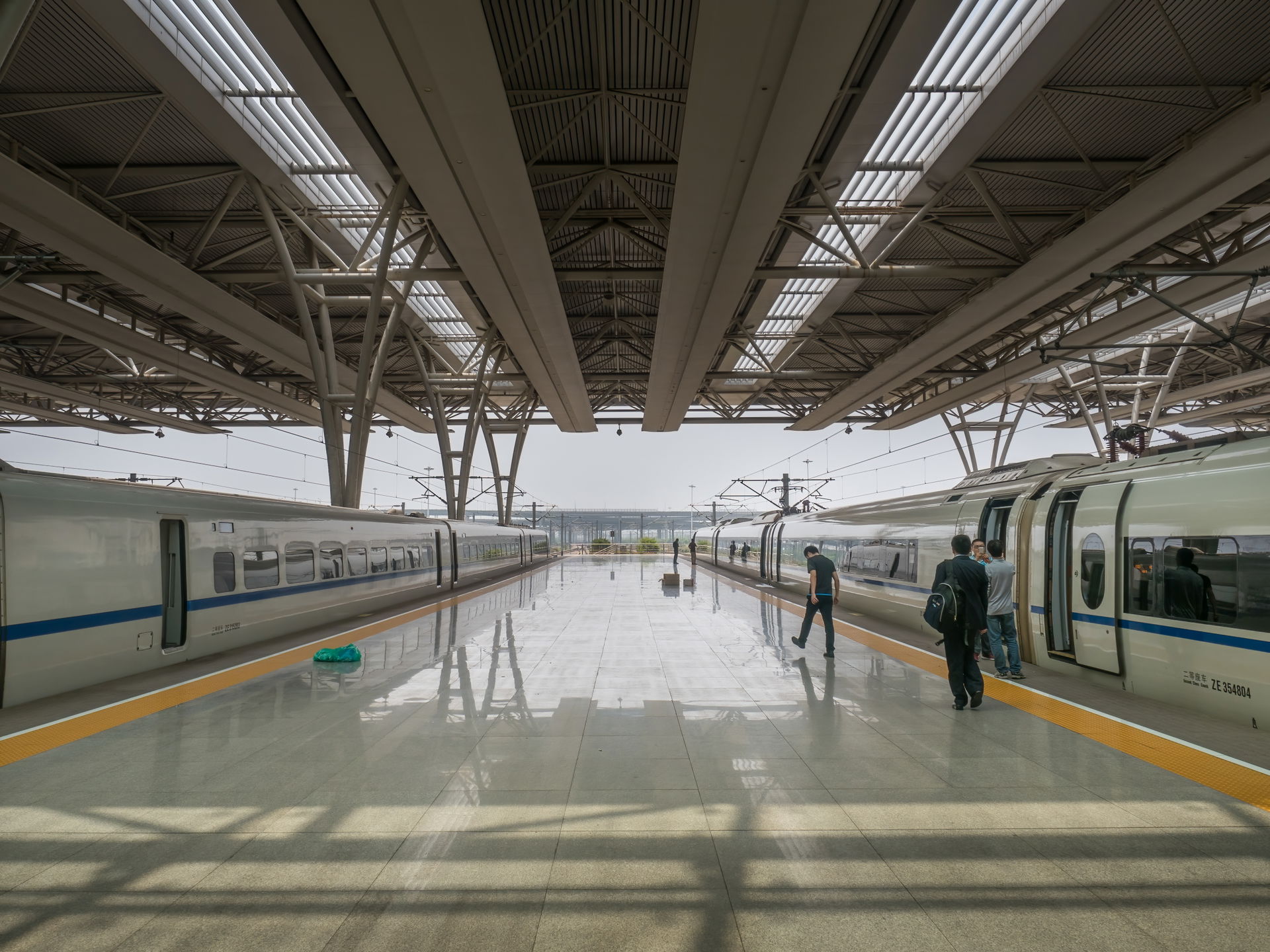 Shanghai Hongqiao Railway Station Platform 12 and 13