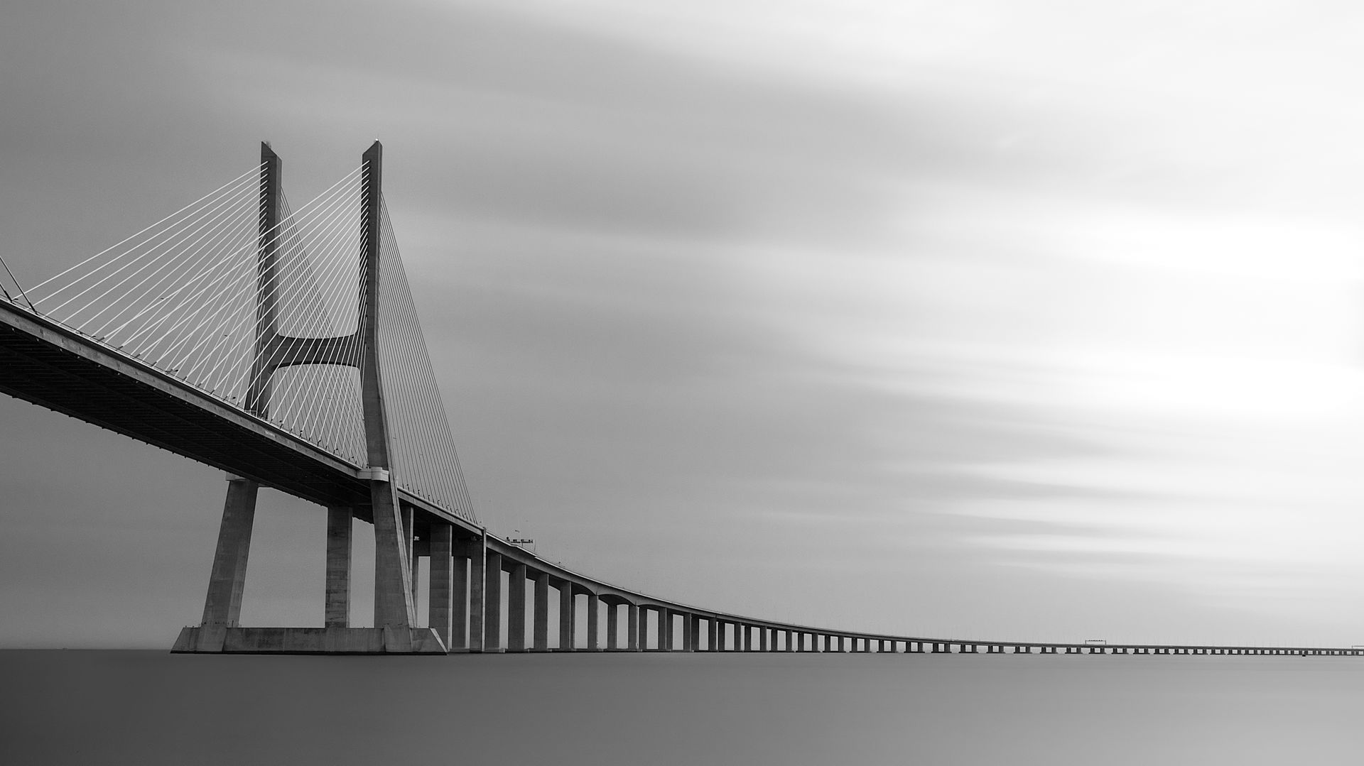 Vasco da Gama Bridge (Ponte Vasco da Gama), Lisbon, Portugal.