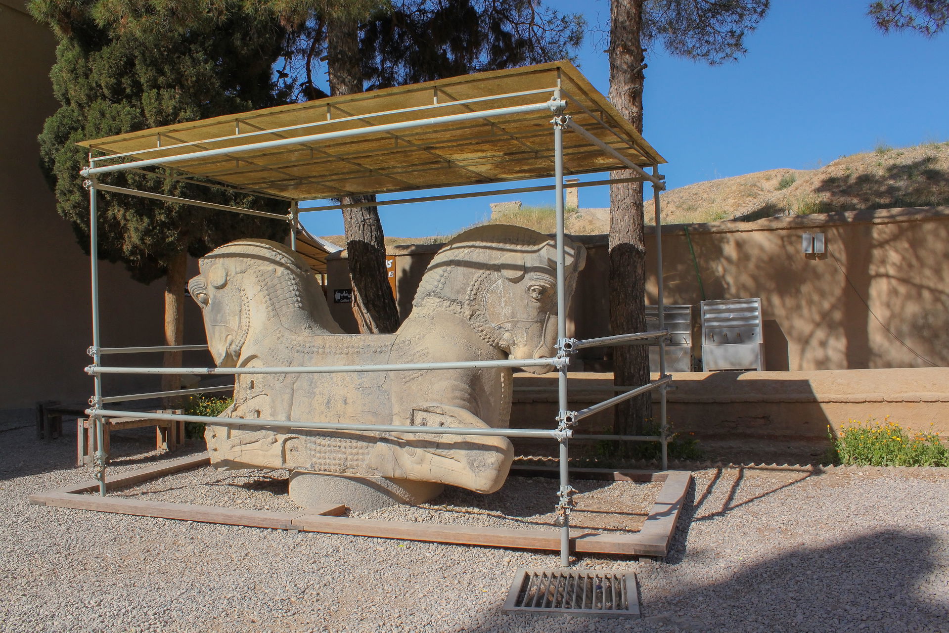 Persepolis was the ceremonial capital of the Achaemenid Empire …