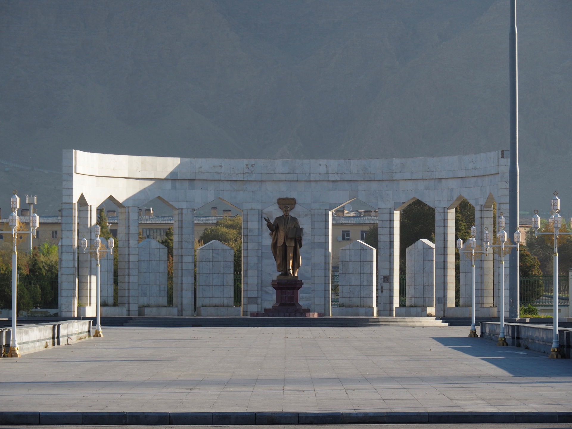 Monument to Saparmurat Niyazov in Balkanabat
