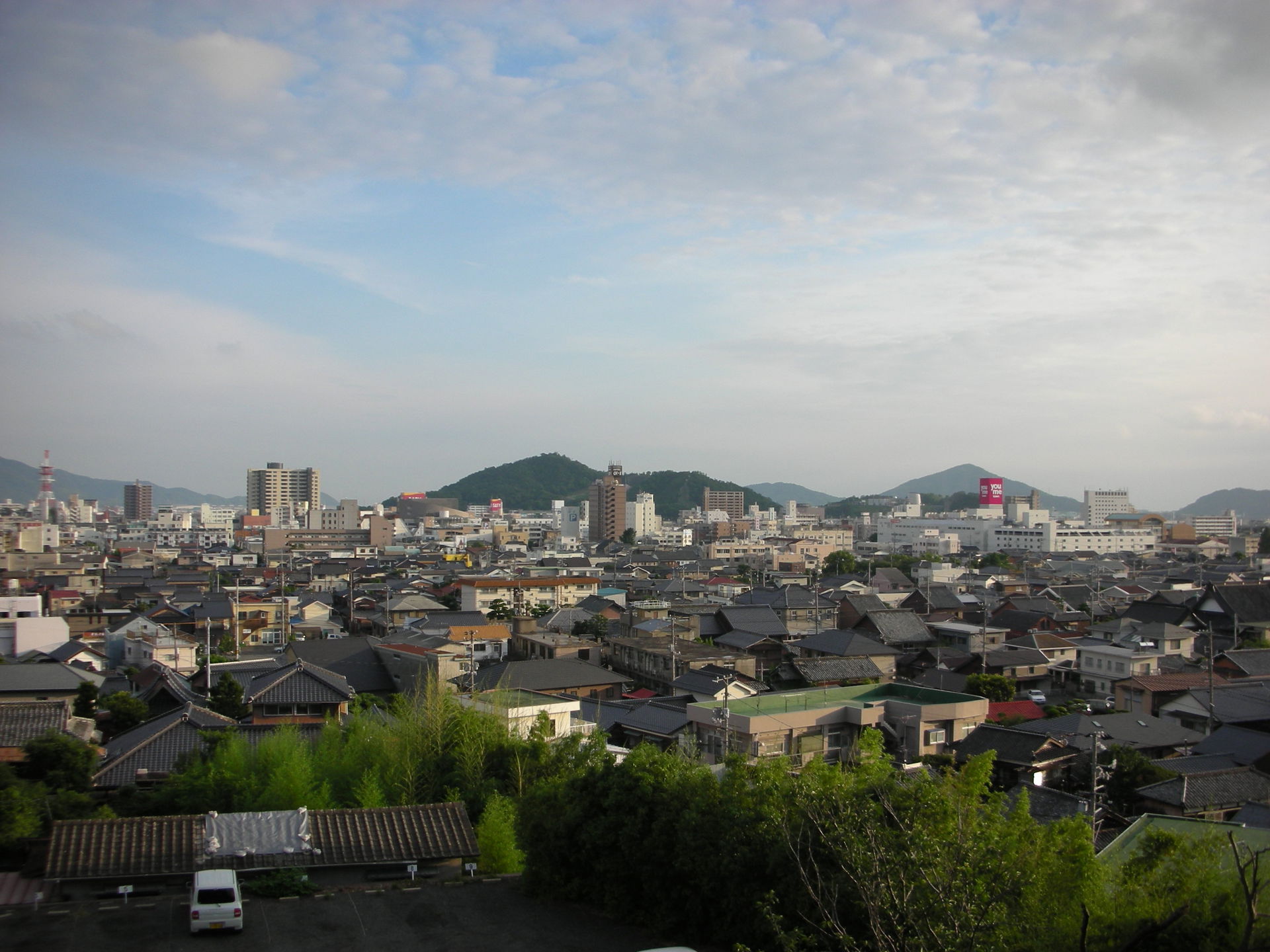 2006/7/6におんさかが撮影。防府天満宮・春風楼から防府市街地を見下ろす。ja:Category:防府市の画像