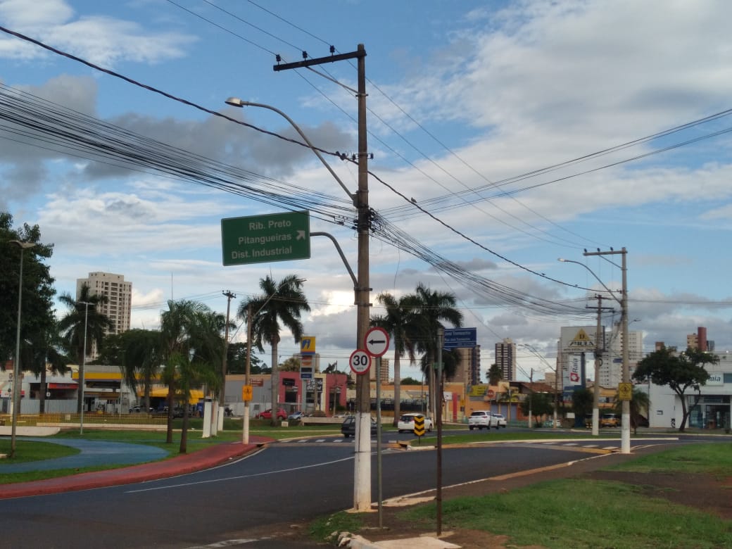 Sertãozinho - Sistema viário na área central, município da RMRP.
