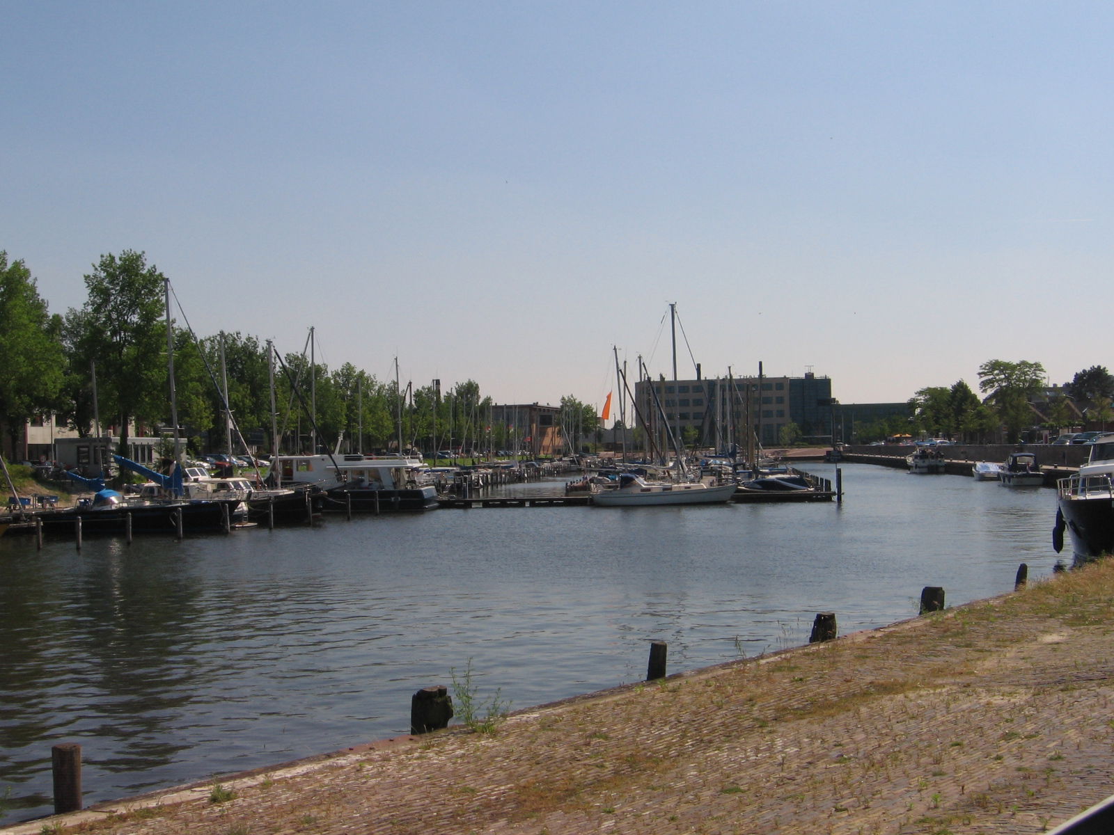 Huizen, haven, juni 2006