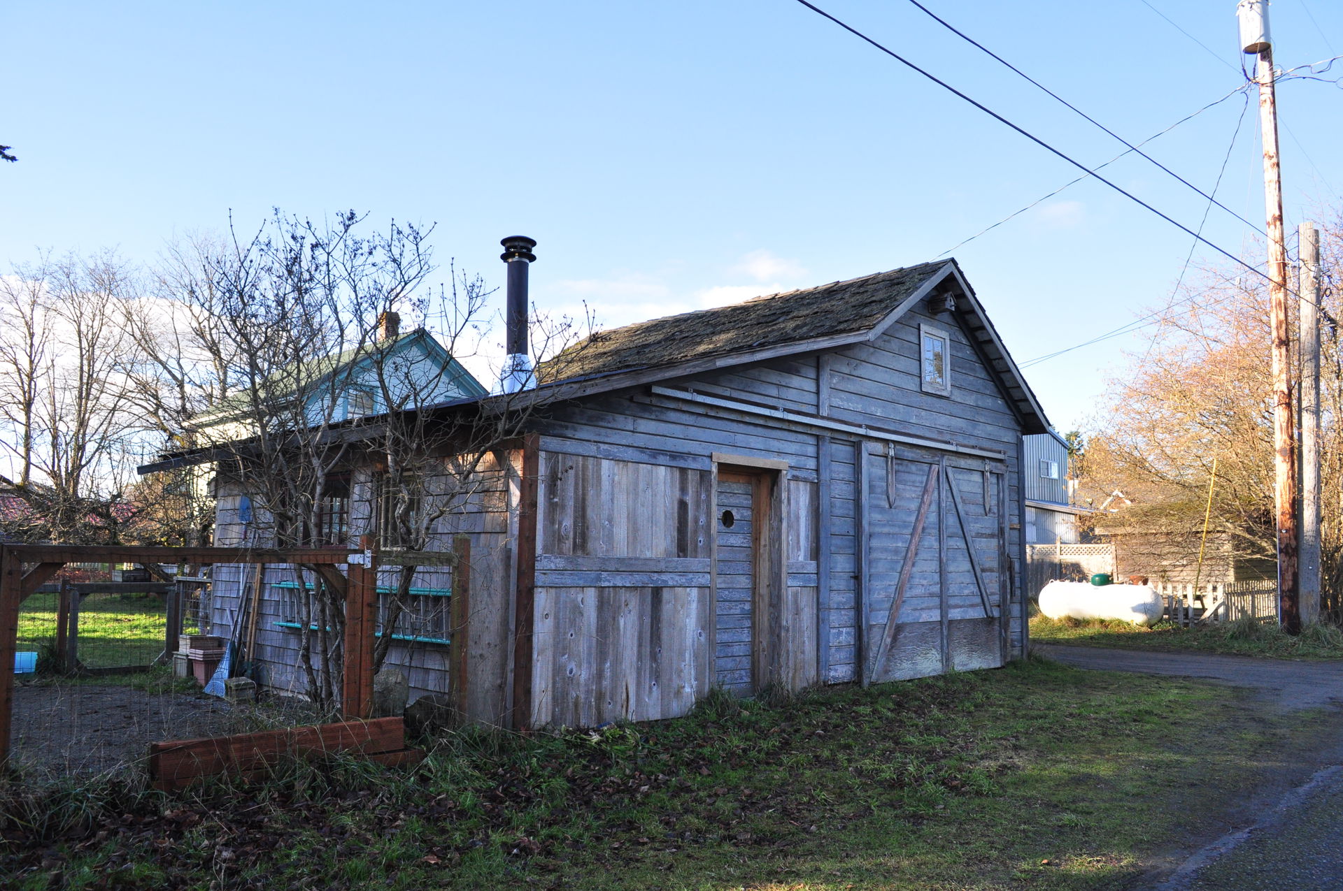 Small building on Curtiss St. south of Matheson St., Port Hadlo…