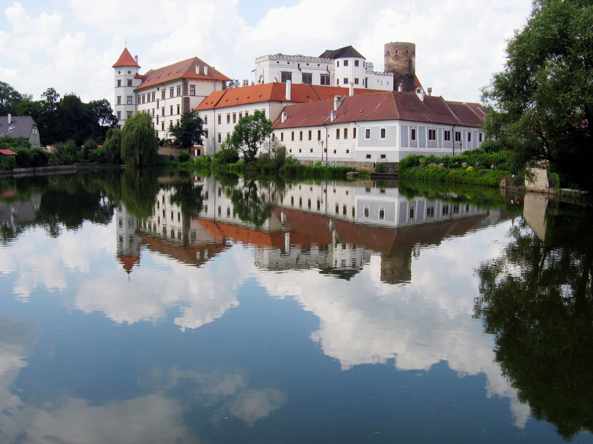 Jindřichův Hradec castle (Neuhaus castle) in the South Bohemian…