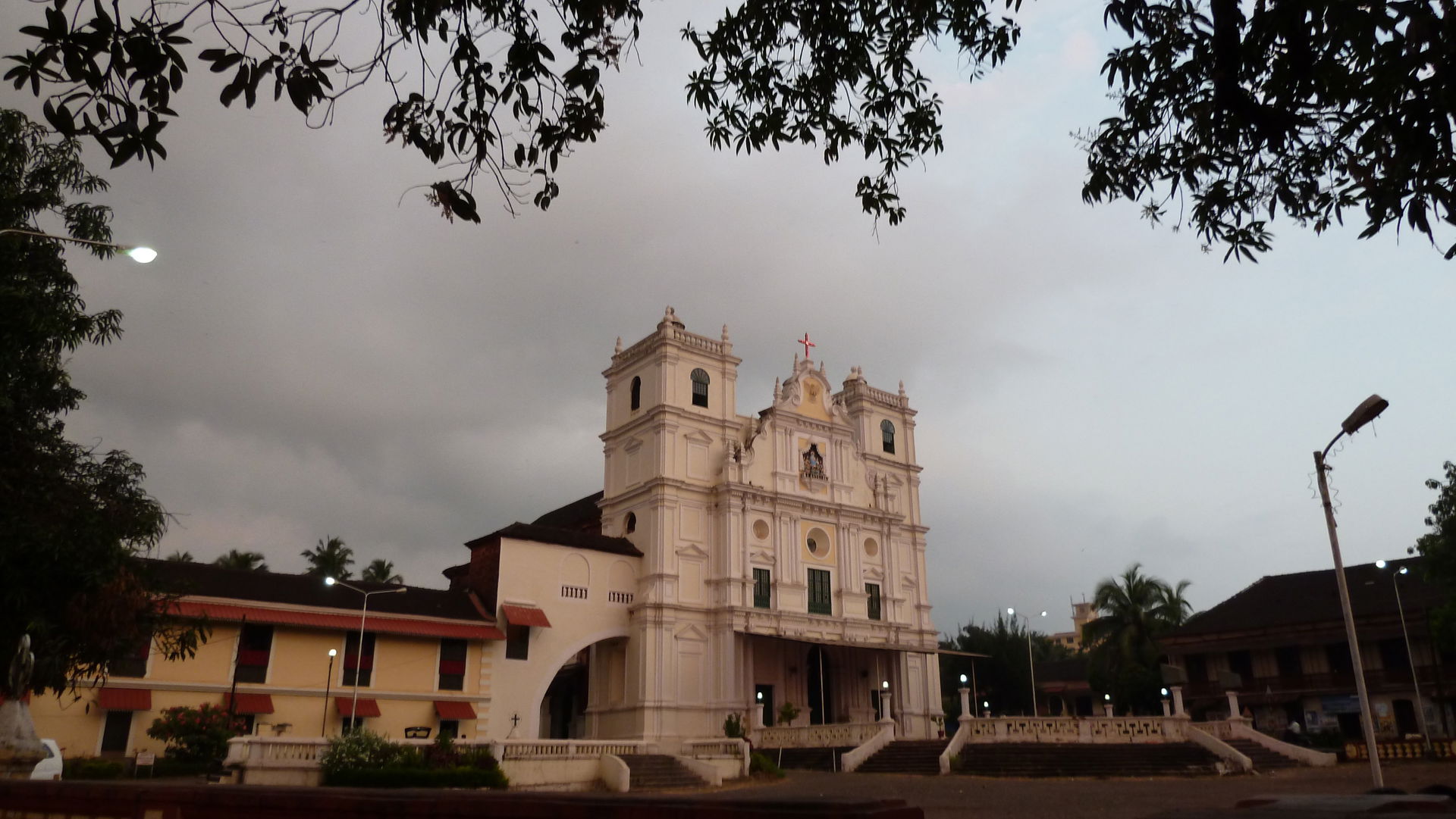 Holy Spirit Church, Margao, Goa. Photo Frederick Noronha (FN)
