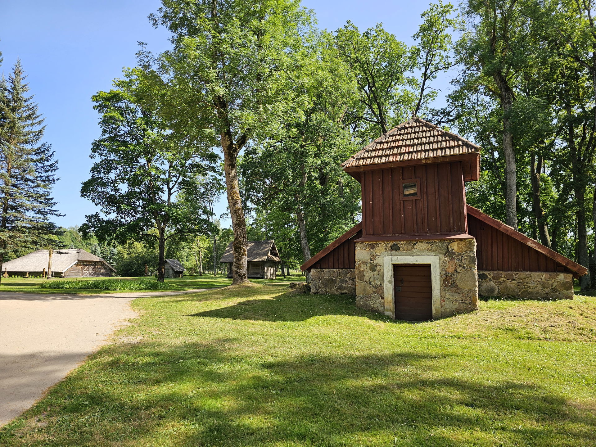 Service building of Rokiškis Manor