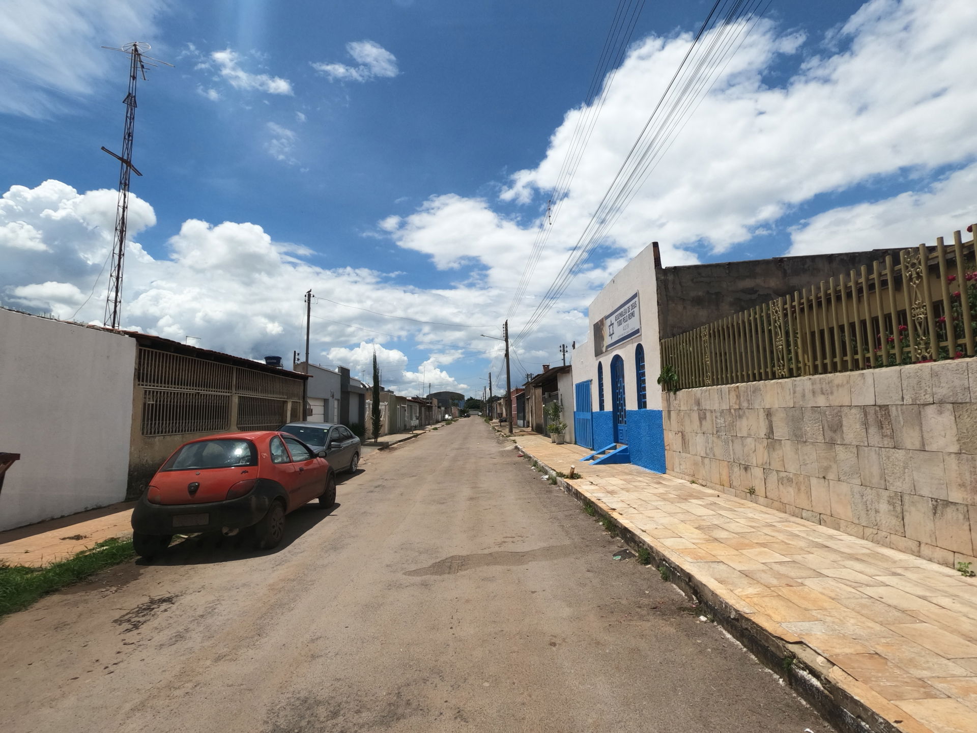 Fotos a nível de rua da cidade de Novo Gama - Goiás tiradas com…